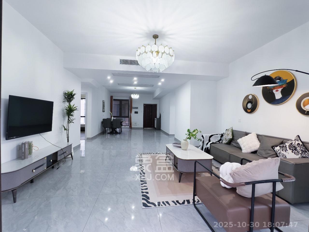 天一康园(湖南电力科技园)  4室2厅2卫    3800.0元/月室内图