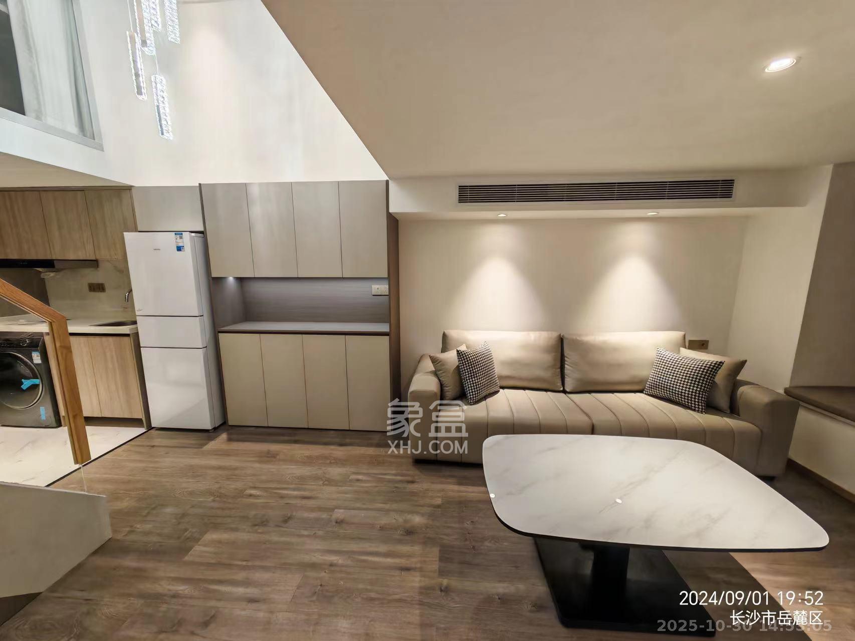 正荣梅溪紫阙台  2室1厅1卫    2500.0元/月 正荣梅溪紫阙台  2室1厅1卫    2500.0元/月室内图