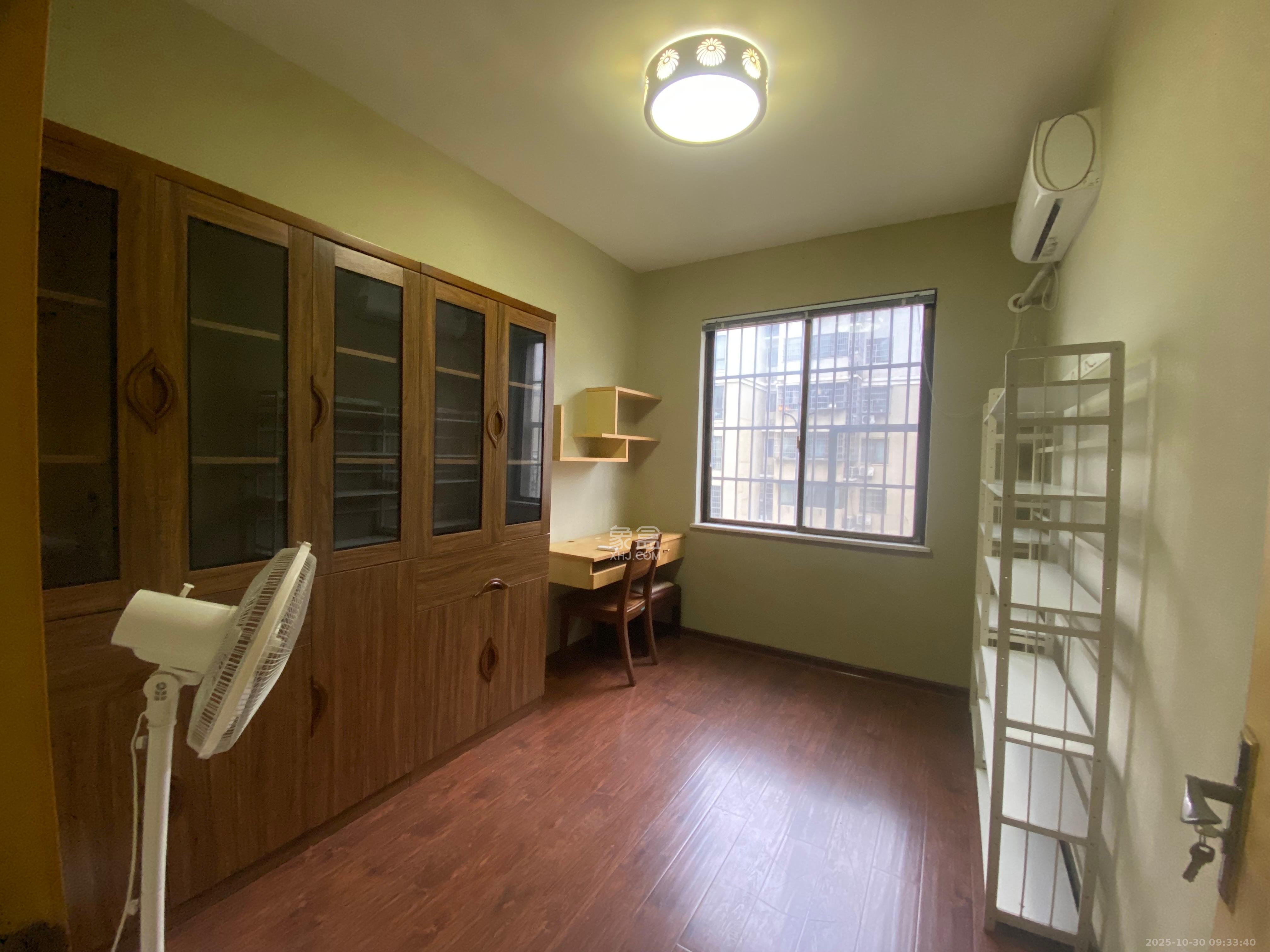 湘核佳苑  3室1厅1卫    2300.0元/月 湘核佳苑  3室1厅1卫    2300.0元/月室内图