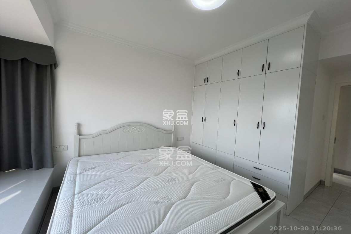 荣悦台 2室1厅1卫 3600.0元/月 荣悦台 2室1厅1卫 3600.0元/月室内图