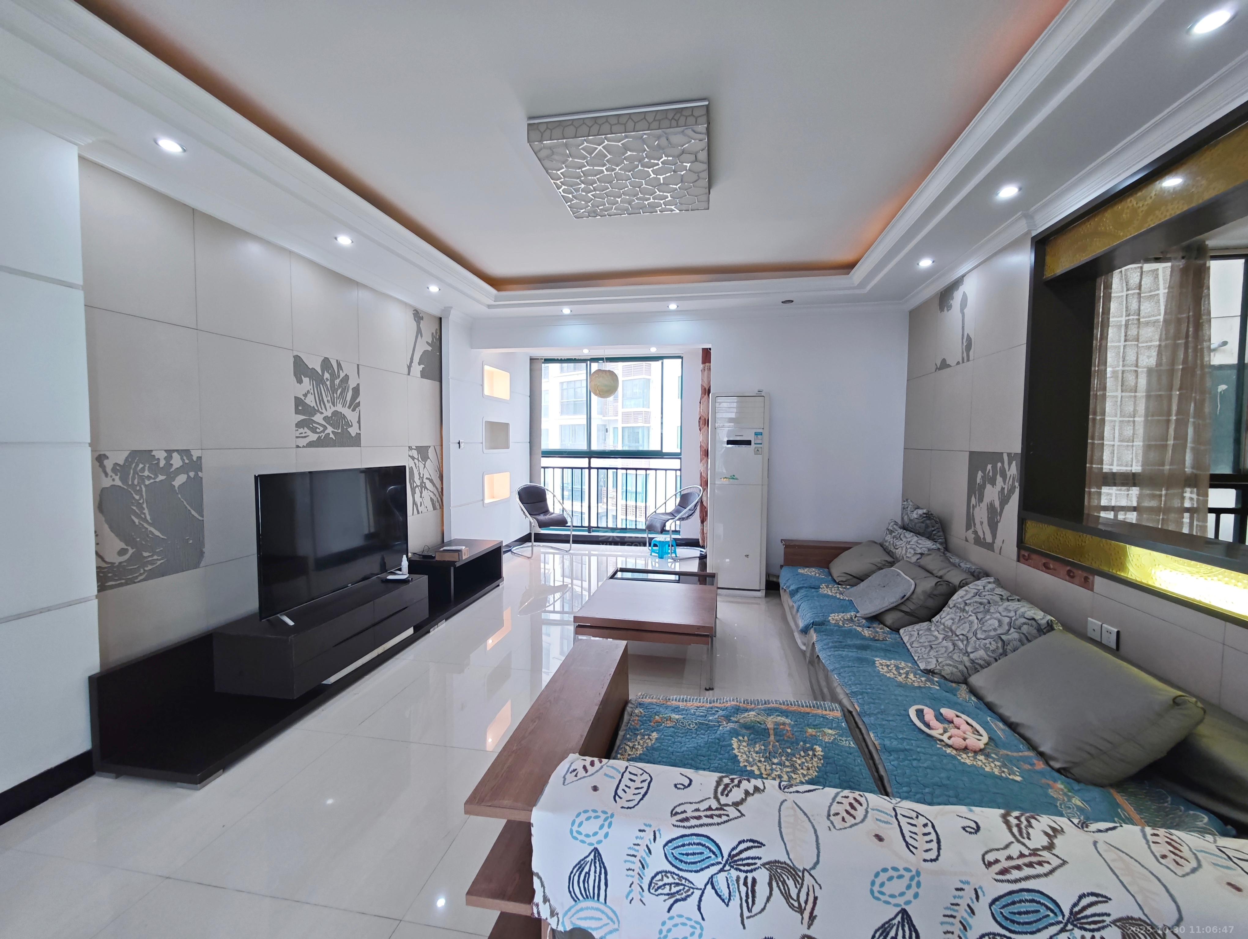 经世皇城  3室2厅2卫    1500.0元/月室内图1