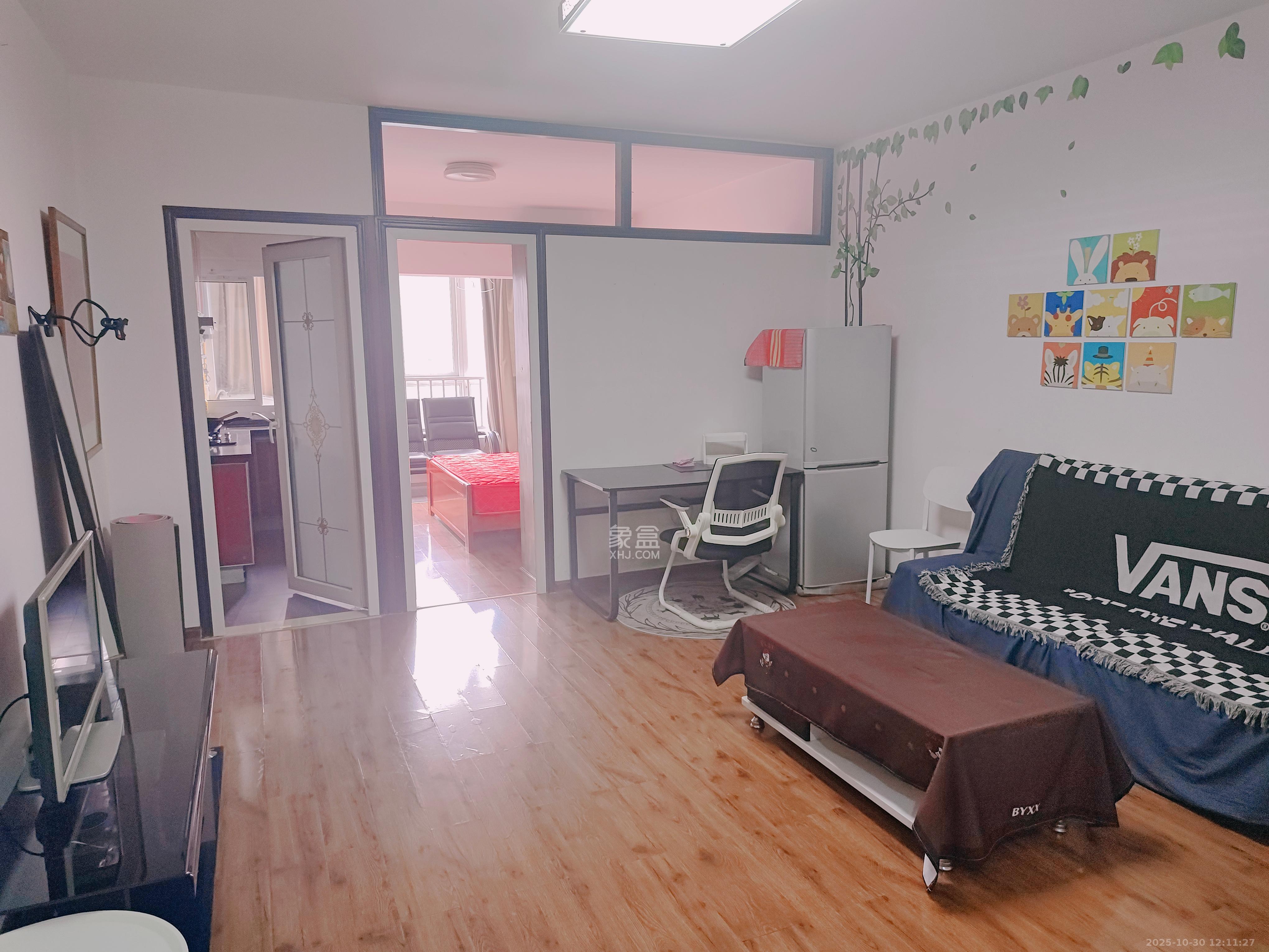 先锋东外滩  1室1厅1卫    1500.0元/月 先锋东外滩  1室1厅1卫    1500.0元/月室内图