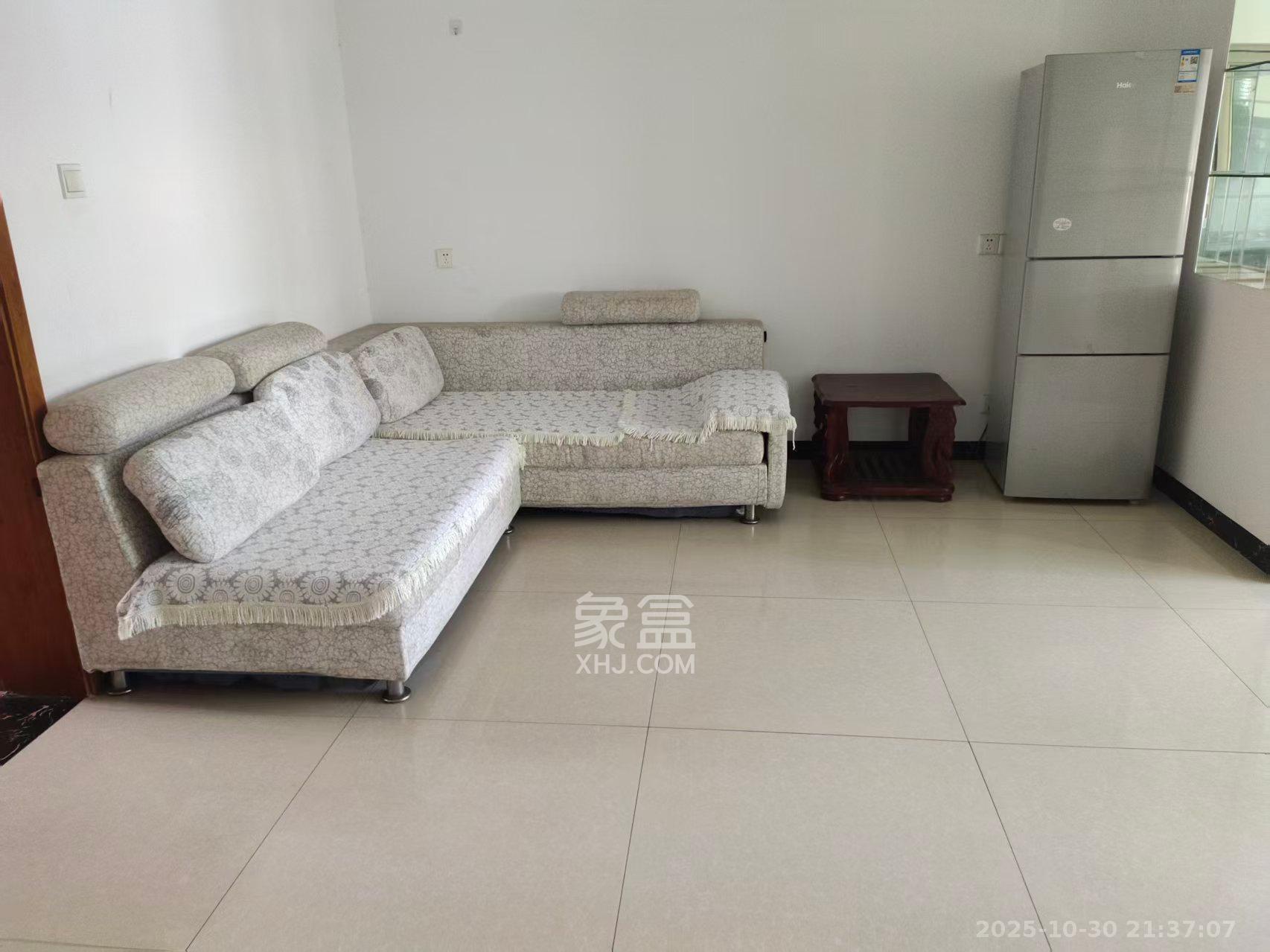 兴联创新小区  1室0厅0卫    1500.0元/月 兴联创新小区  1室0厅0卫    1500.0元/月室内图