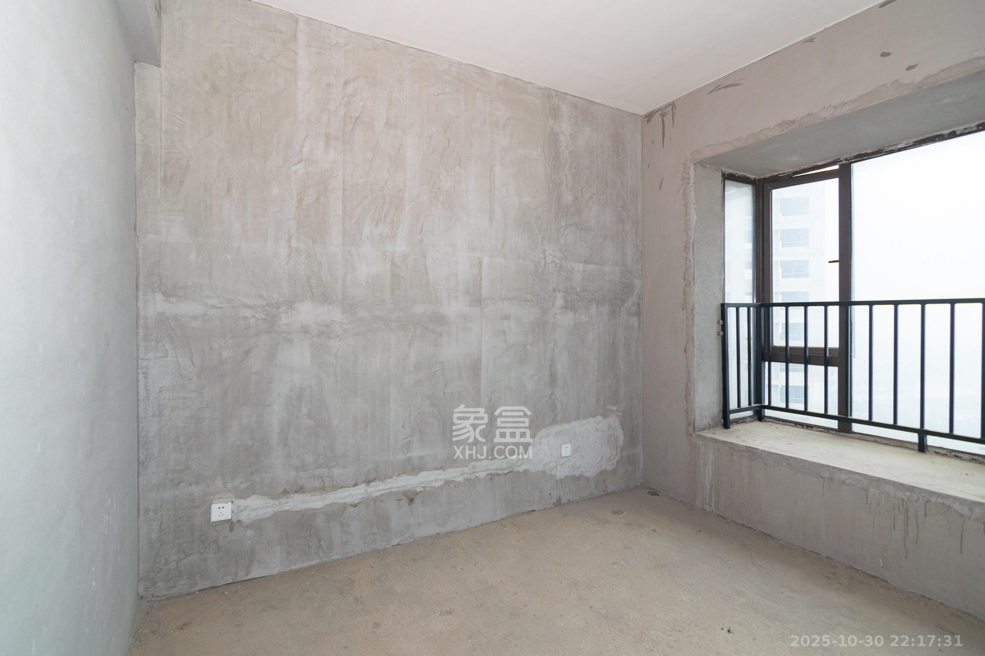 裕田奥莱小镇  3室2厅2卫    76.8万 裕田奥莱小镇  3室2厅2卫    76.8万卧室