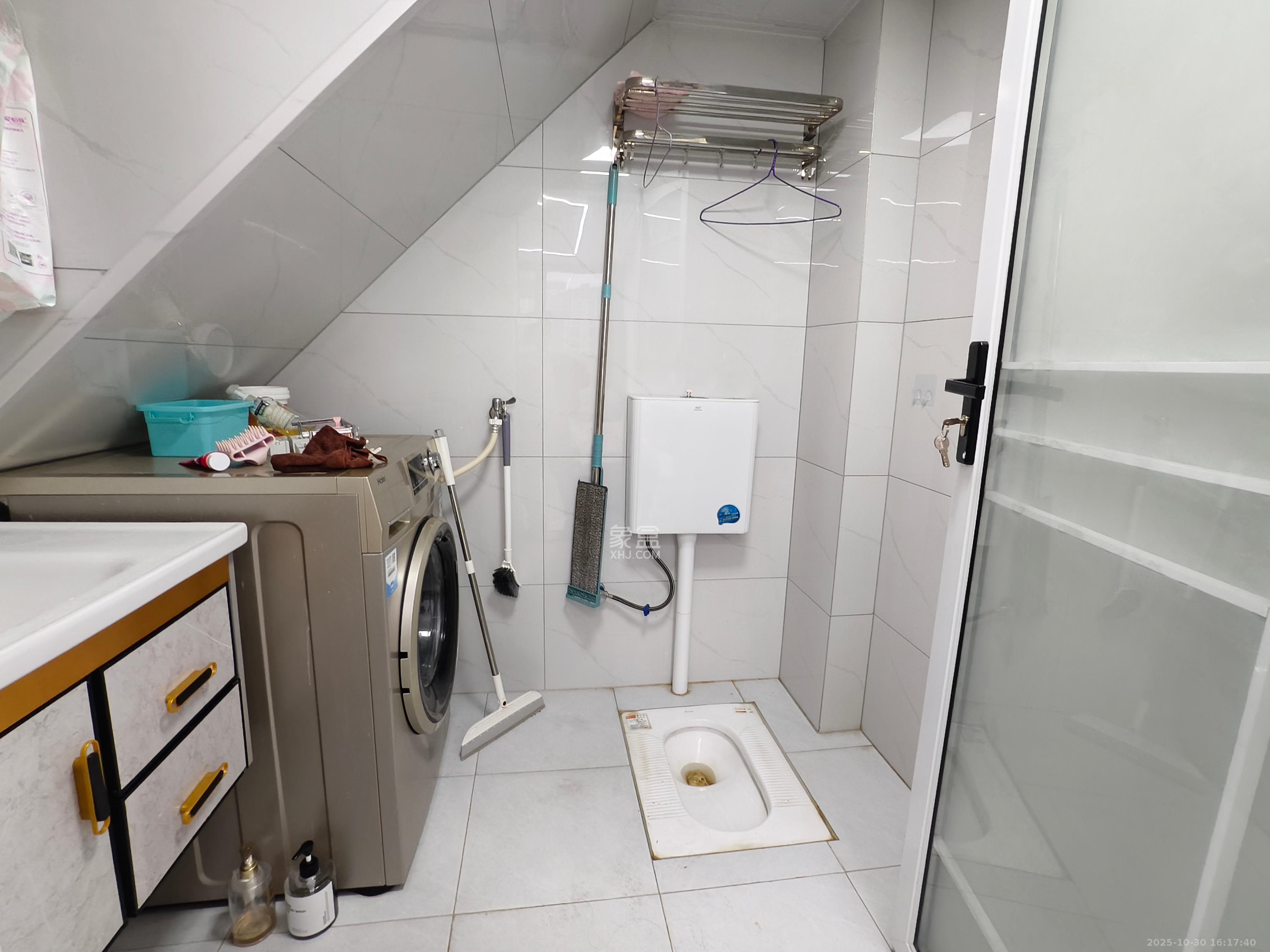 新城悦隽公园  1室1厅1卫    2000.0元/月 新城悦隽公园  1室1厅1卫    2000.0元/月室内图