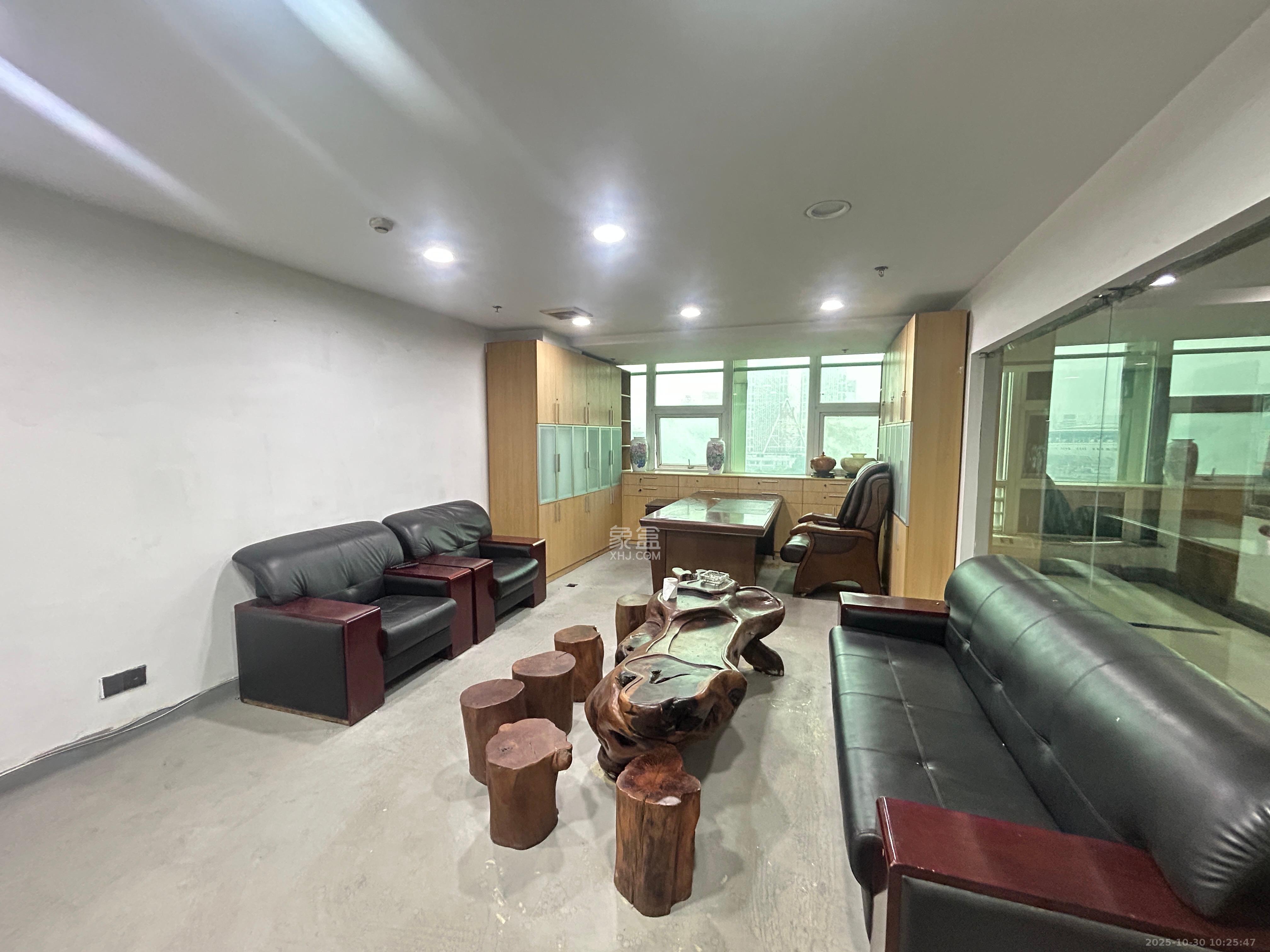 佳天国际新城  2室1厅1卫    1950.0元/月 佳天国际新城  2室1厅1卫    1950.0元/月室内图1