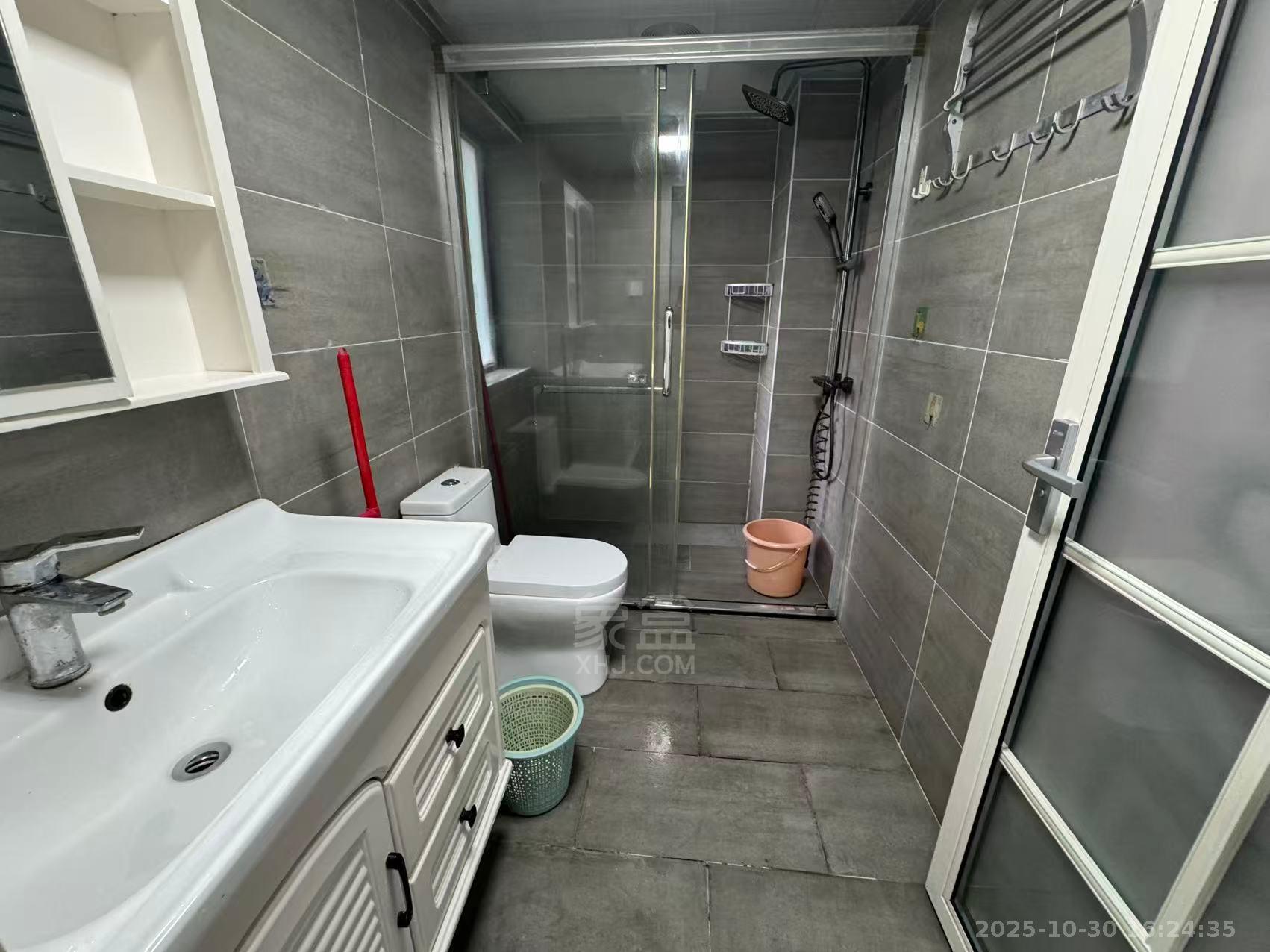 庐山春天早安华晨  3室2厅1卫    2000.0元/月户型图