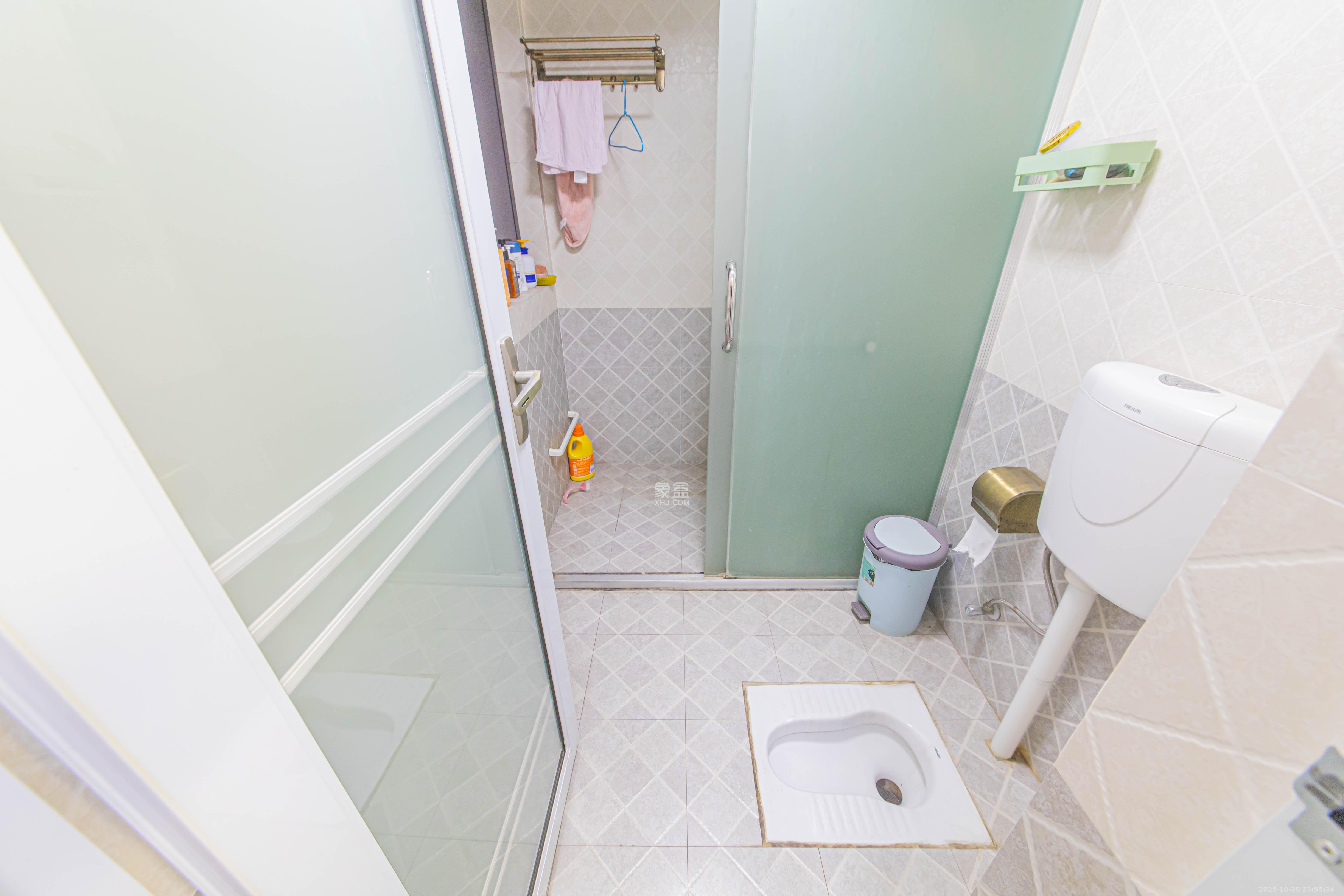 鑫远悦城(鑫远悦时代)  3室2厅1卫    98.0万 鑫远悦城(鑫远悦时代)  3室2厅1卫    98.0万卫生间