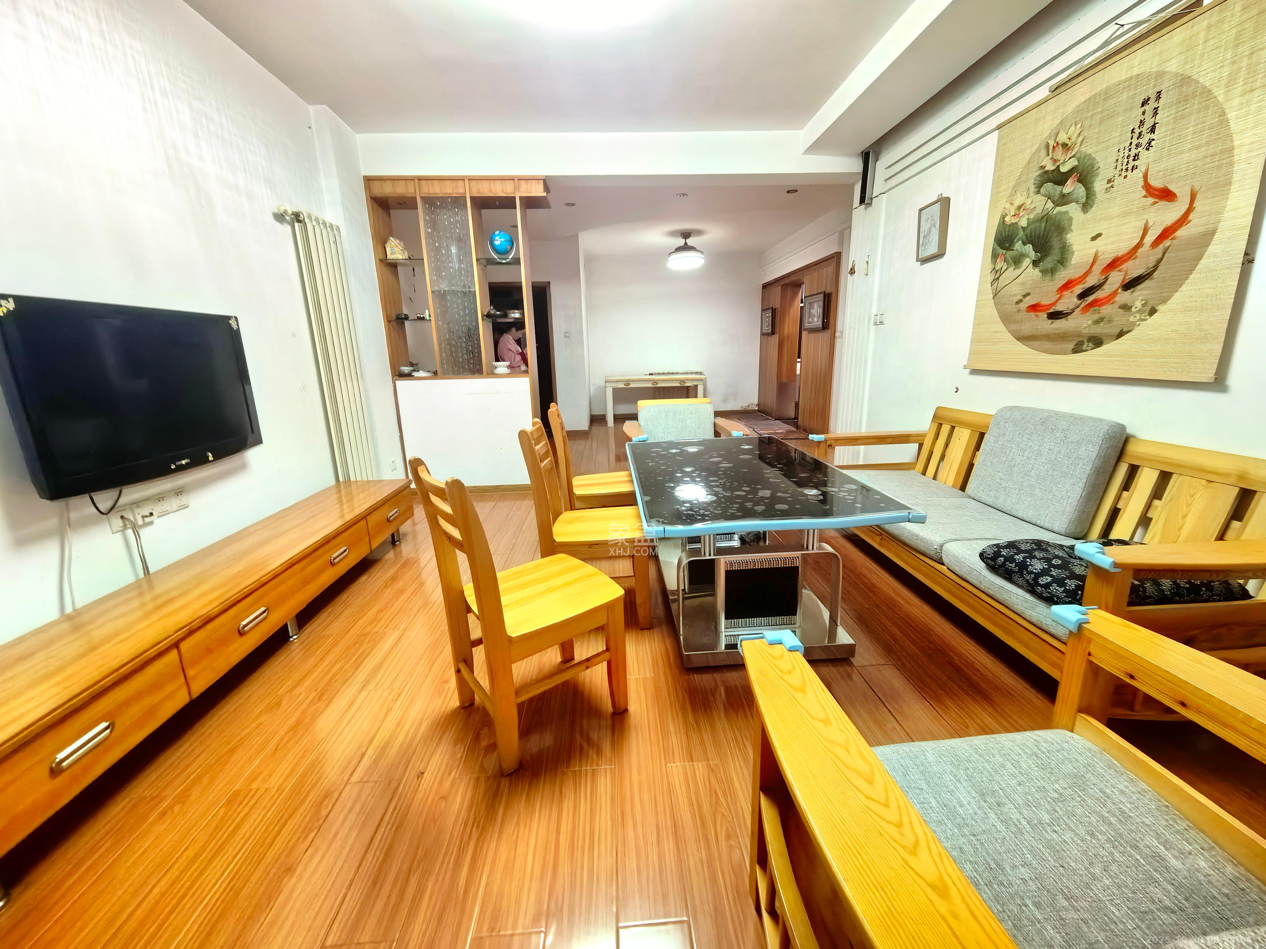 浏阳河畔家园  3室2厅2卫    2600.0元/月室内图