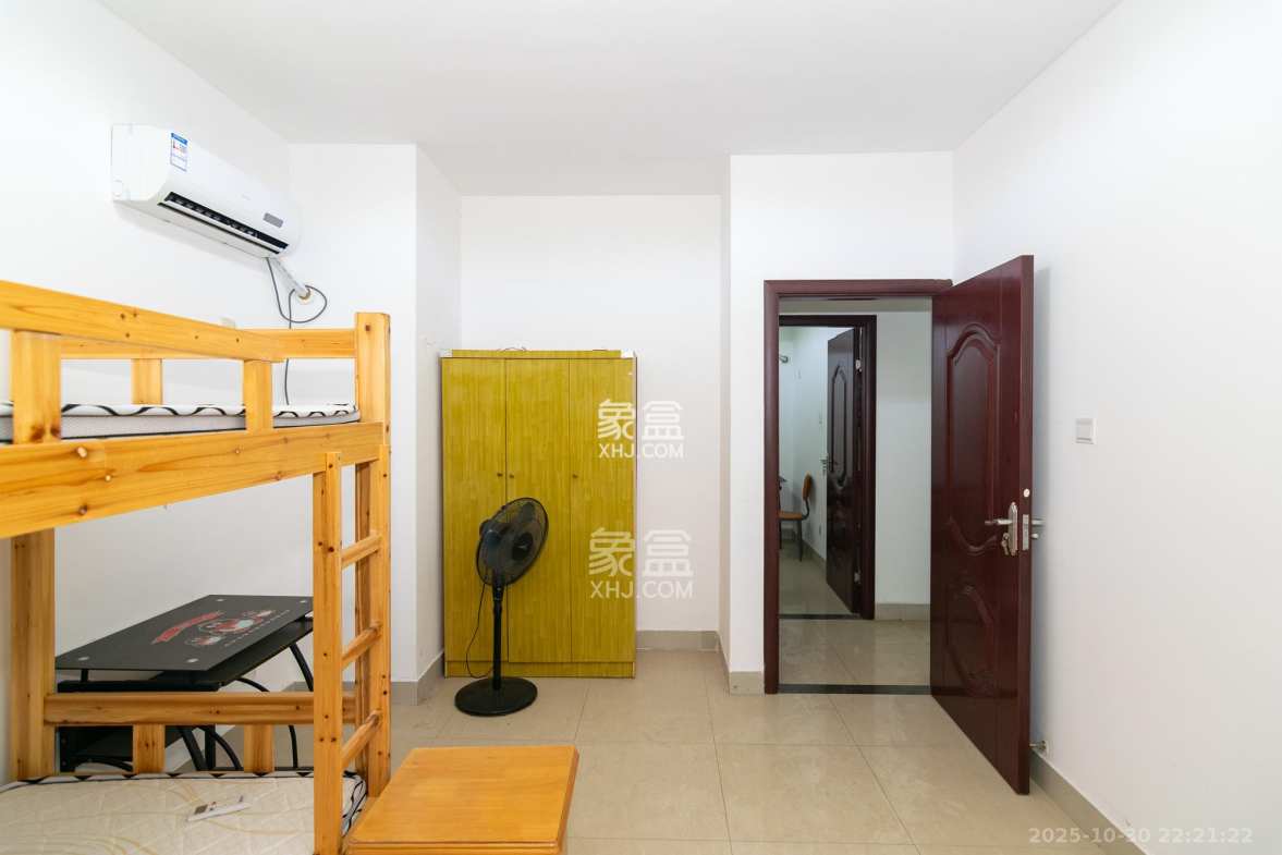 晟通城  3室1厅1卫    38.0万 晟通城  3室1厅1卫    38.0万卧室