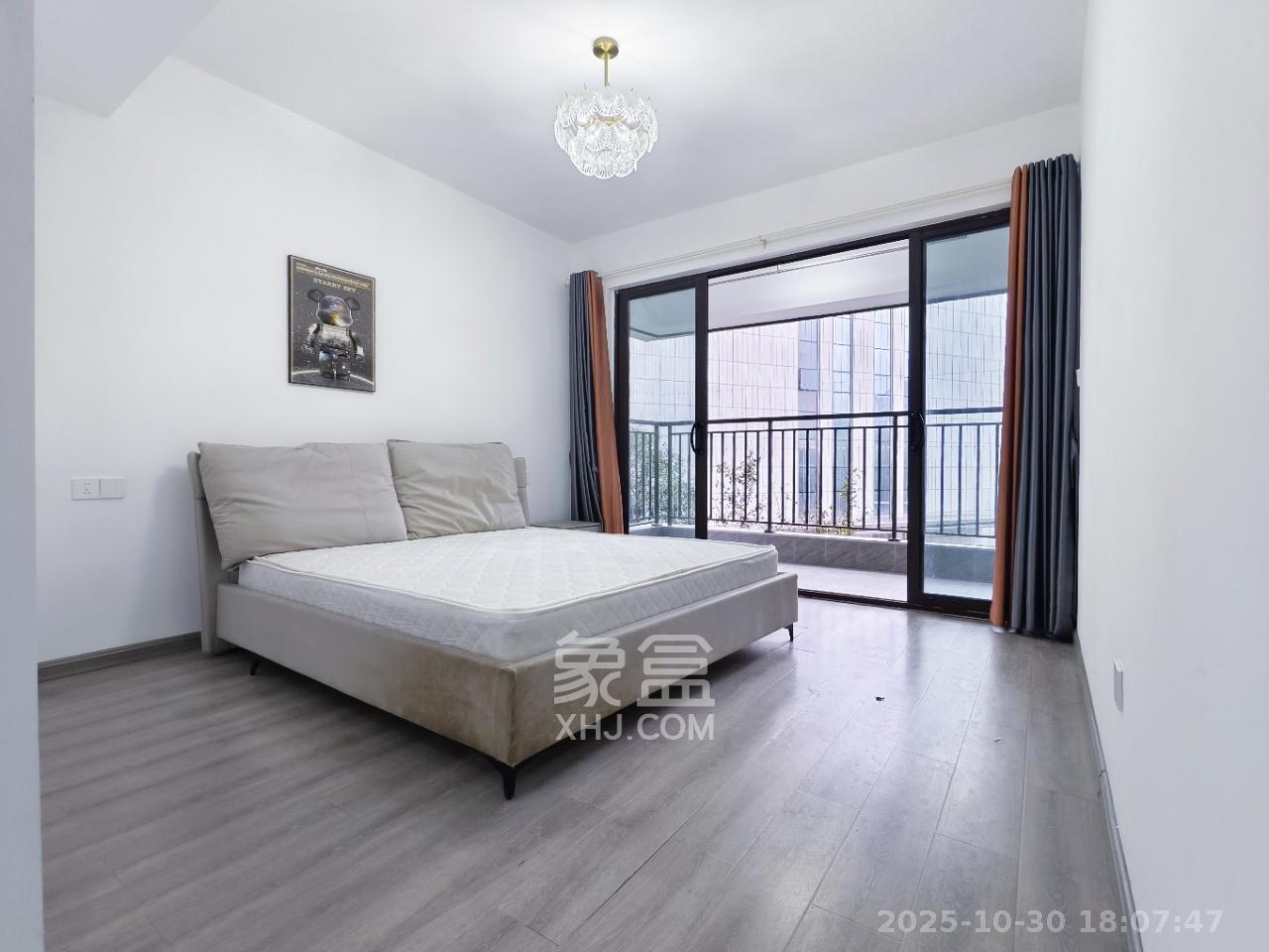 天一康园(湖南电力科技园) 4室2厅2卫 3800.0元/月 天一康园(湖南电力科技园) 4室2厅2卫 3800.0元/月室内图