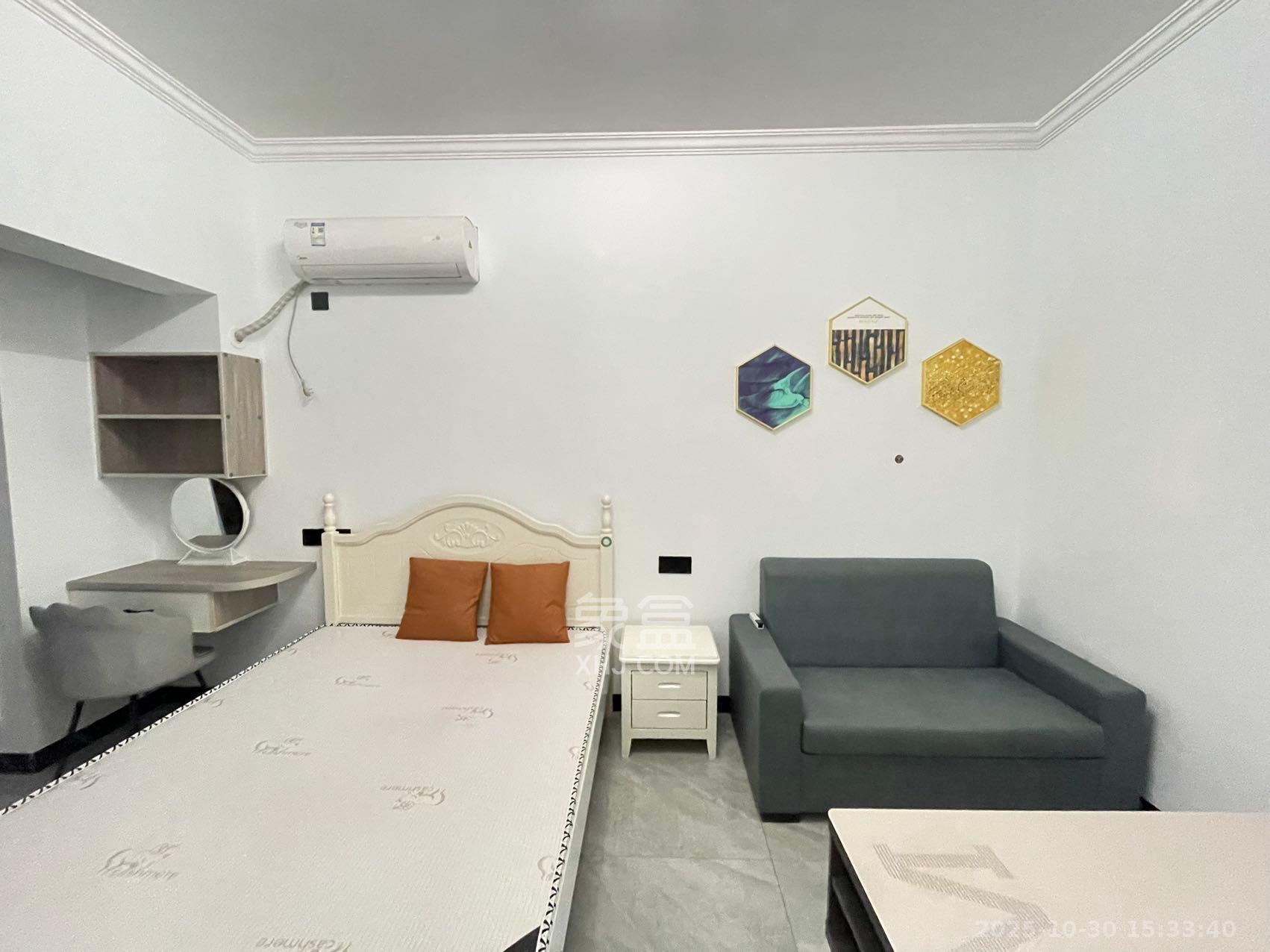 嘉雨兴园 1室1厅1卫 1800.0元/月 嘉雨兴园 1室1厅1卫 1800.0元/月室内图