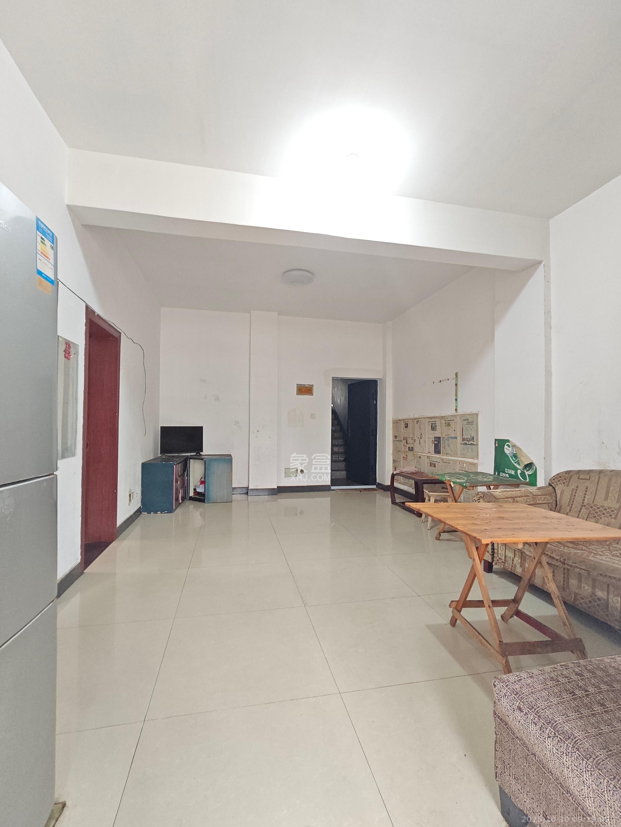 星沙国际物流园/泉星社区 2室2厅1卫 850.0元/月 星沙国际物流园/泉星社区 2室2厅1卫 850.0元/月室内图