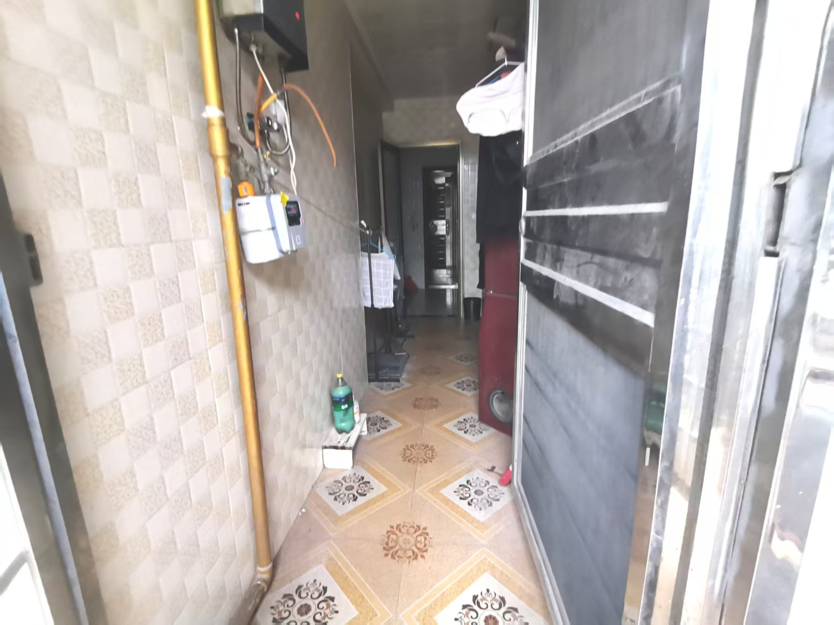 金鹿花园  4室1厅3卫    1500.0元/月室内图