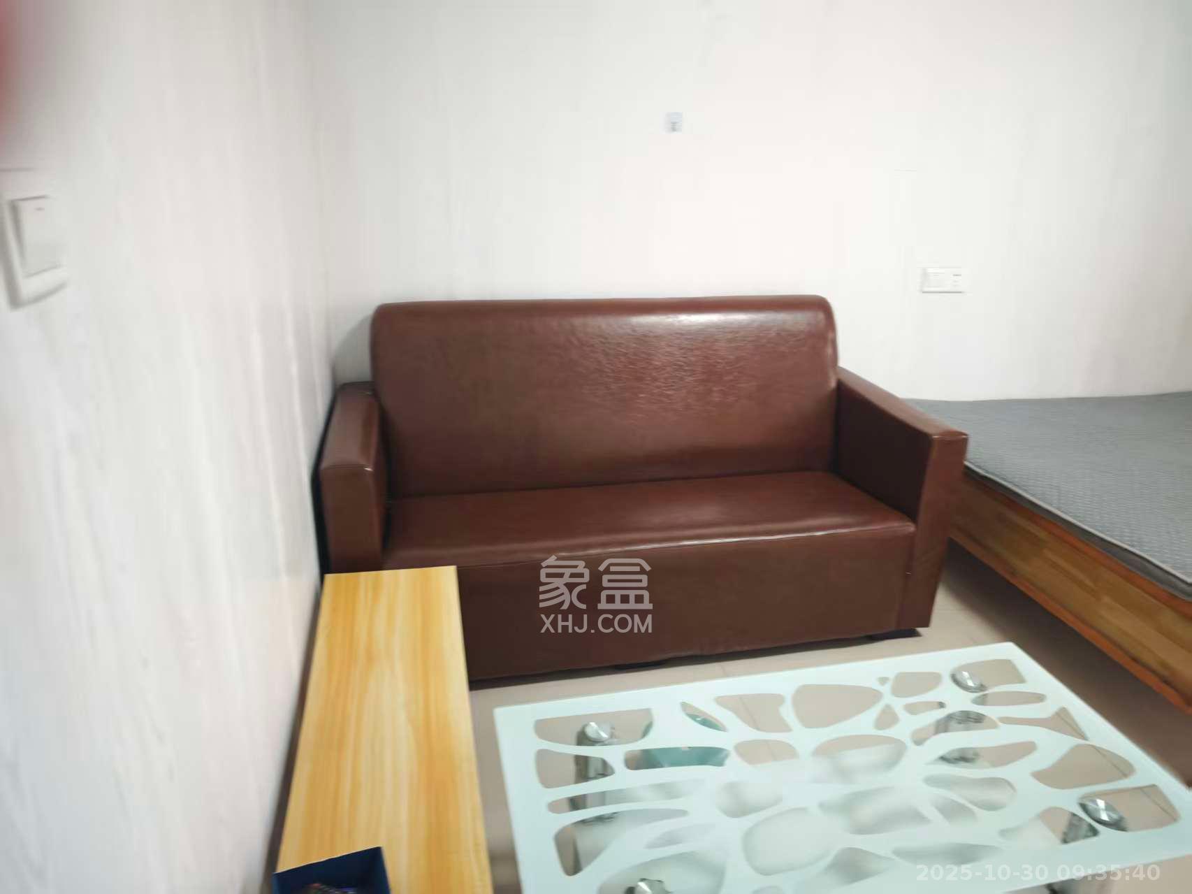 MOMA当代广场  1室1厅1卫    1000.0元/月 MOMA当代广场  1室1厅1卫    1000.0元/月室内图