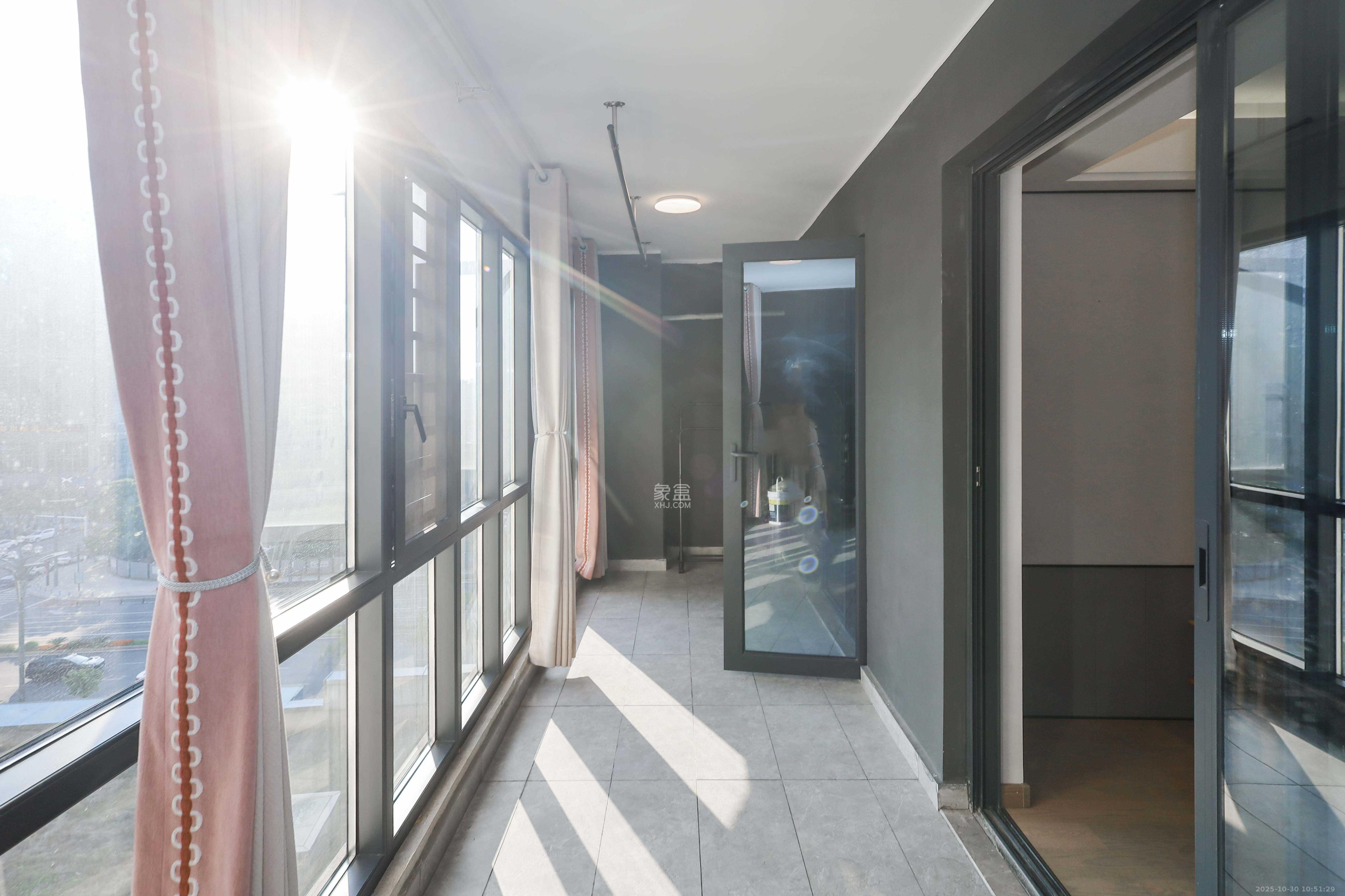 爱家当代境  4室2厅2卫    3500.0元/月 爱家当代境  4室2厅2卫    3500.0元/月室内图