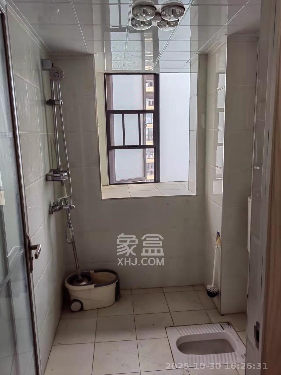 轻盐阳光CEO(轻盐雅苑)(轻奢时代)  3室0厅0卫    2200.0元/月 轻盐阳光CEO(轻盐雅苑)(轻奢时代)  3室0厅0卫    2200.0元/月室内图