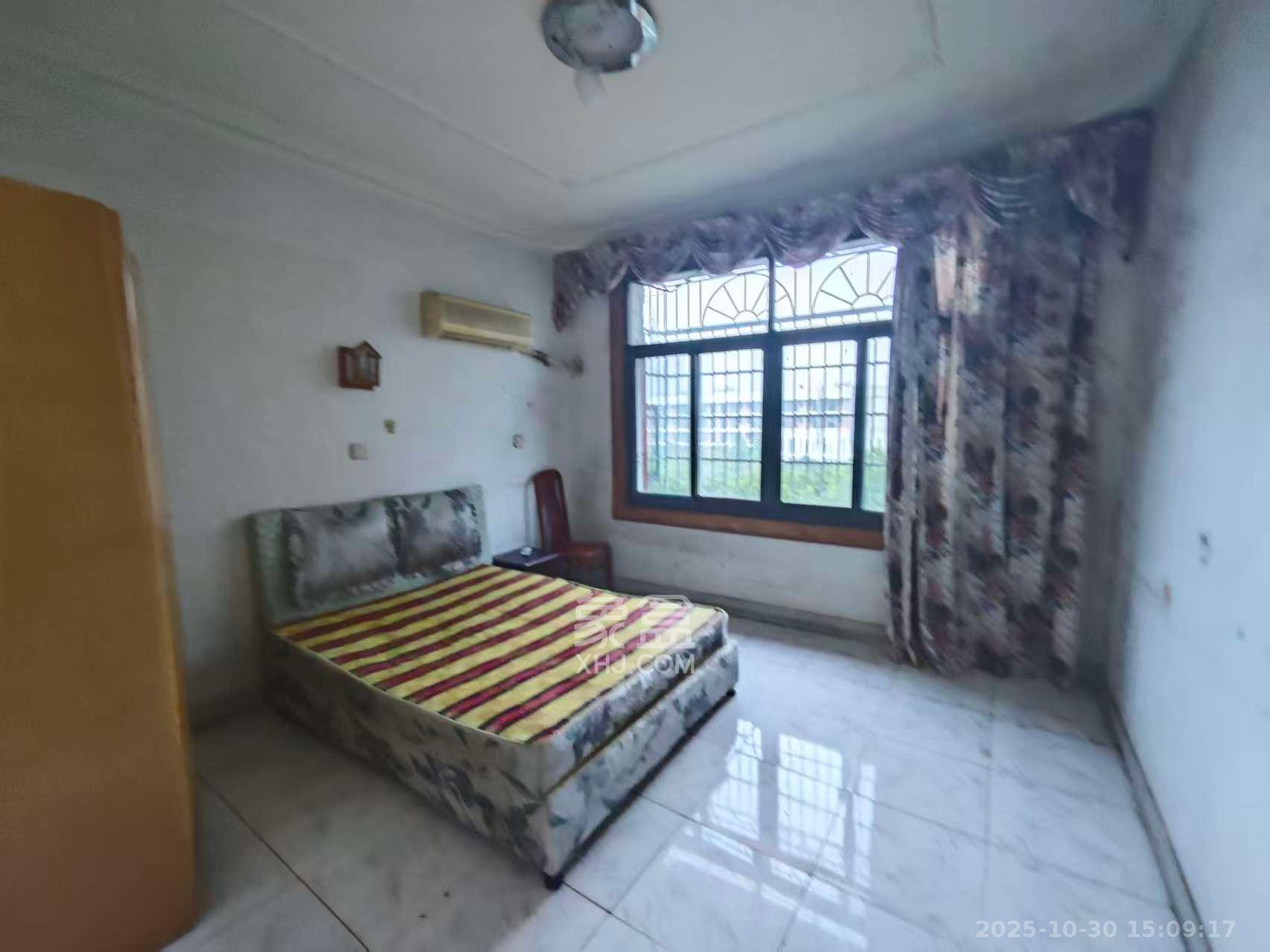 星沙二区  3室2厅1卫    1300.0元/月 星沙二区  3室2厅1卫    1300.0元/月室内图