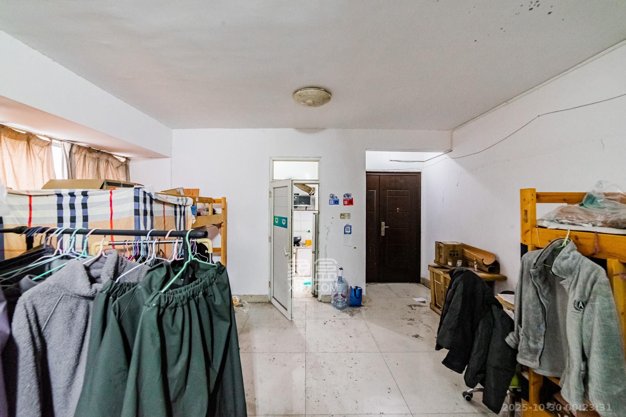 滨江君悦香邸 3室0厅0卫 120.0万 滨江君悦香邸 3室0厅0卫 120.0万客厅