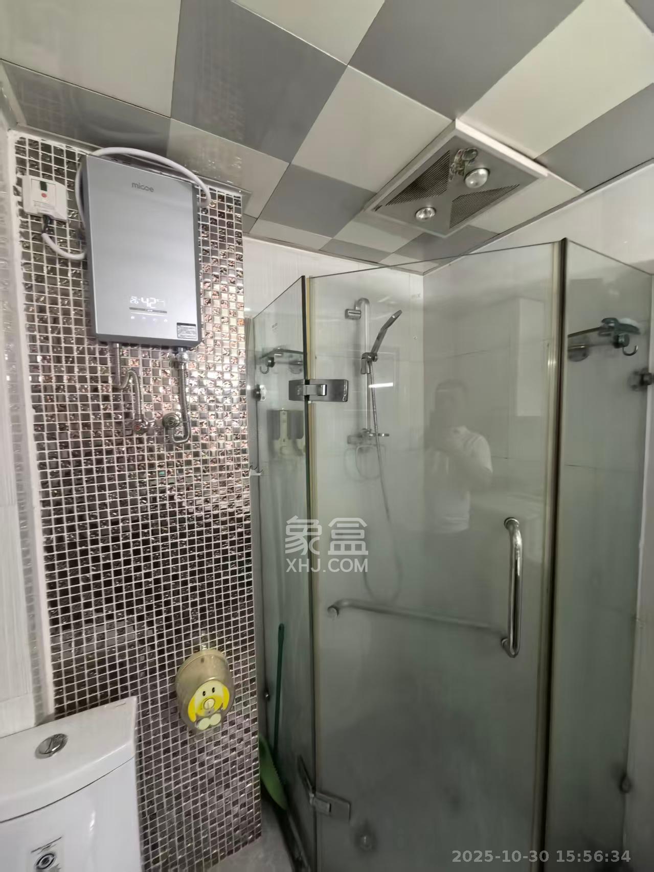 芙蓉同发  1室1厅1卫    1700.0元/月室内图