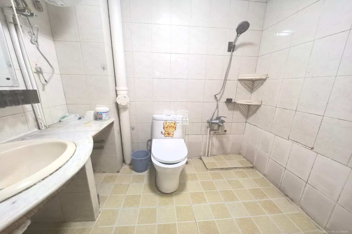 东塘电力院 3室2厅2卫 2600.0元/月 东塘电力院 3室2厅2卫 2600.0元/月室内图