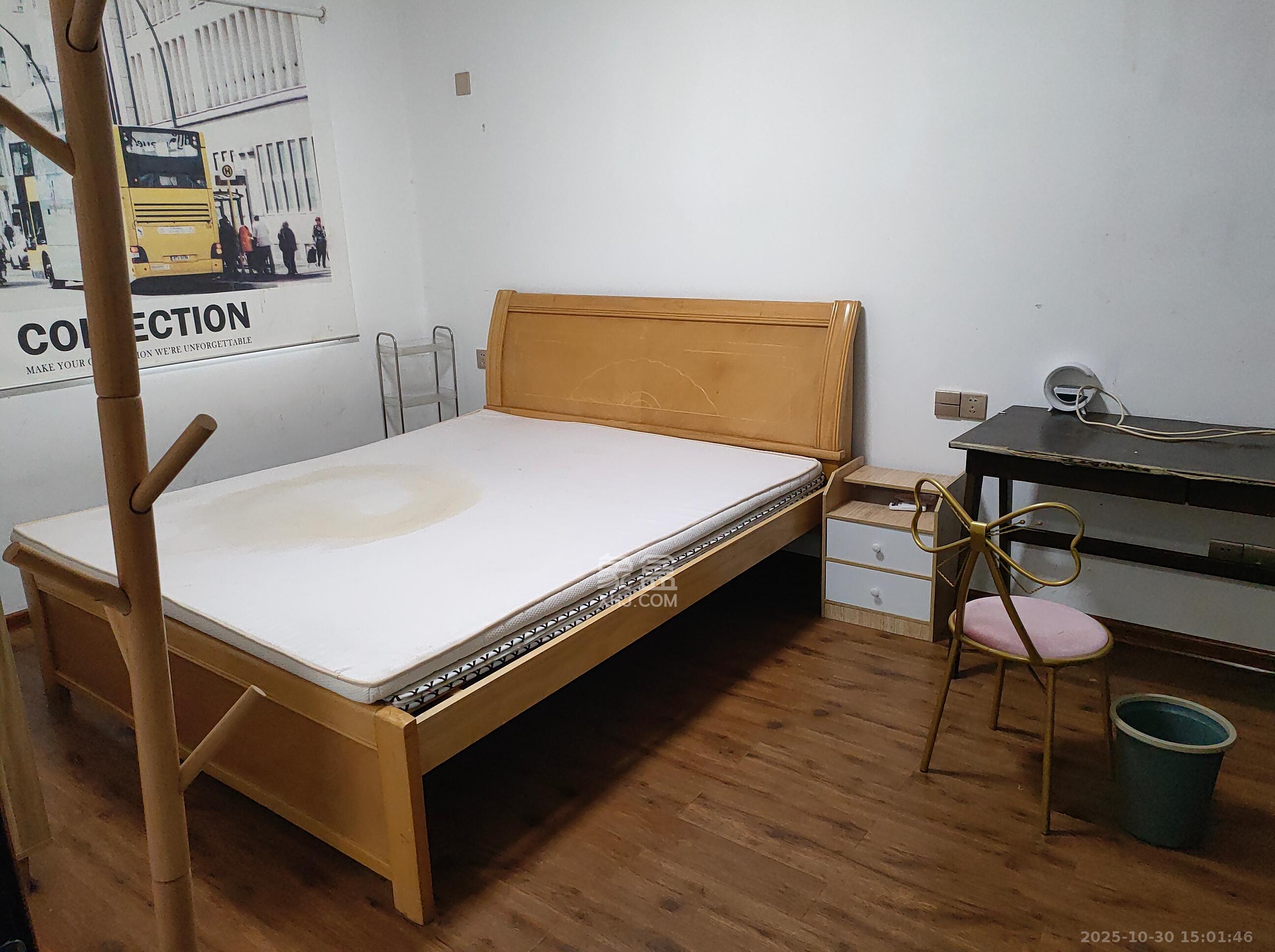 华润置地广场二期 3室2厅2卫 2100.0元/月 华润置地广场二期 3室2厅2卫 2100.0元/月室内图