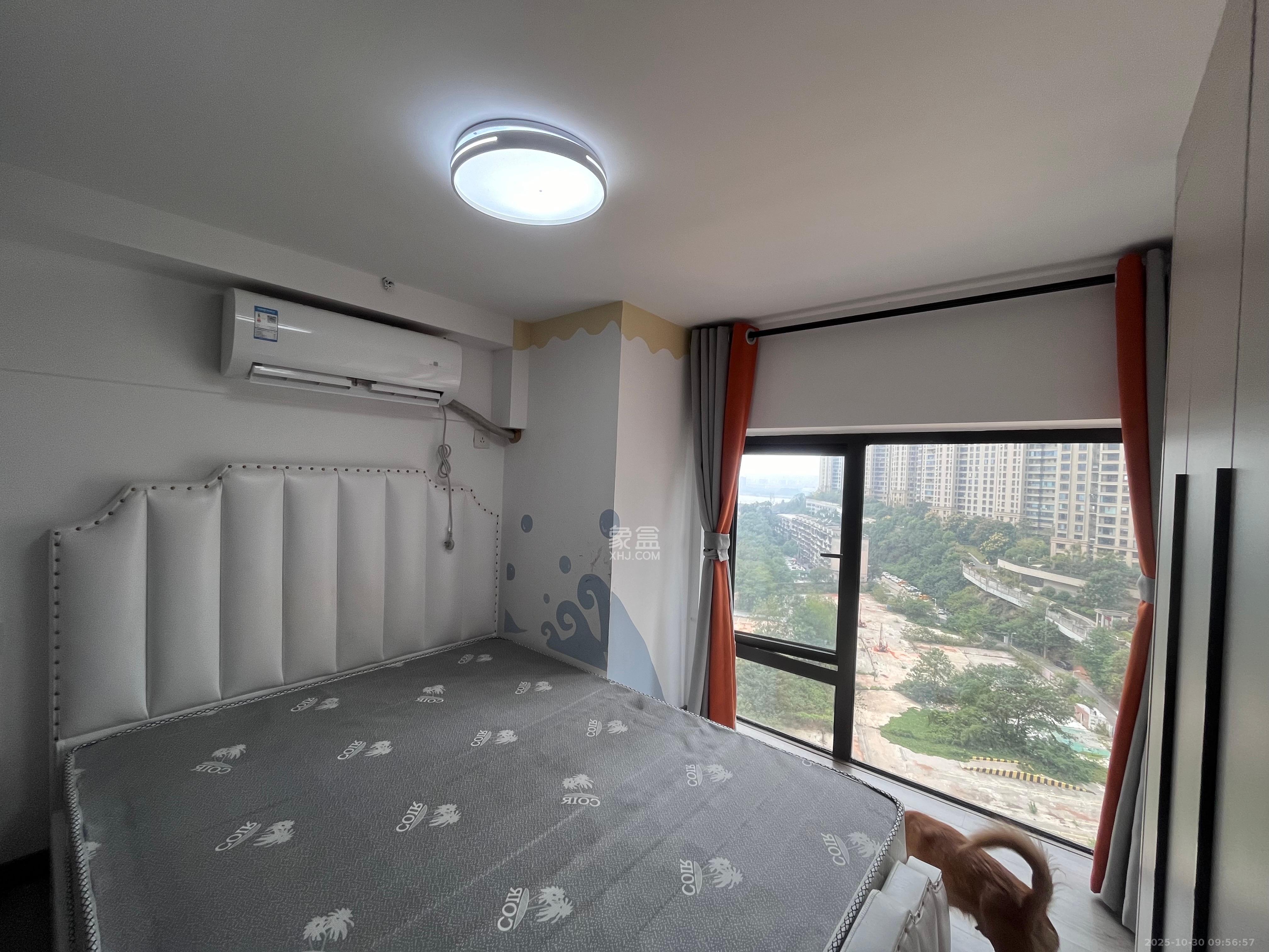 卓越江岸  2室1厅1卫    2300.0元/月室内图