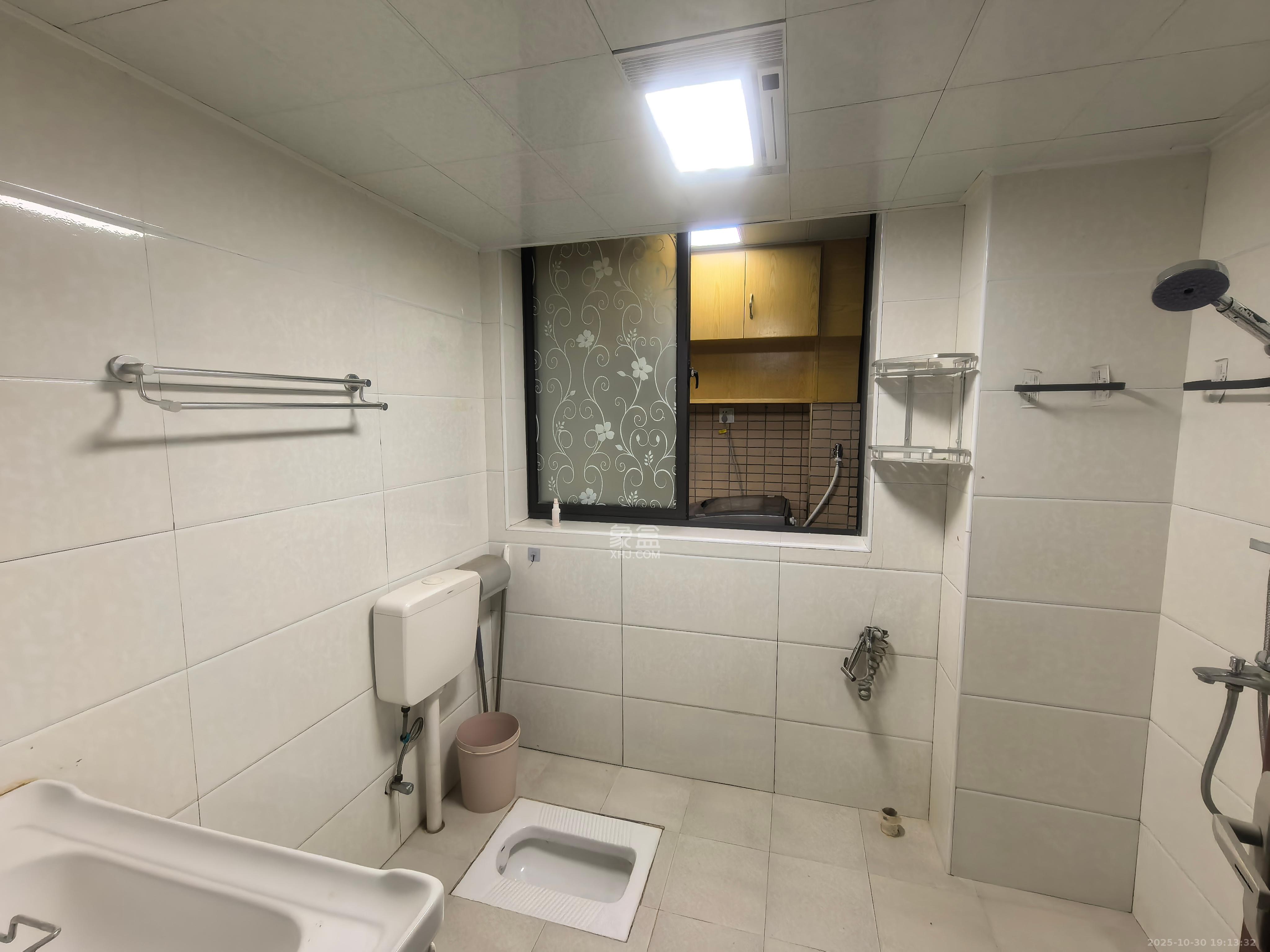 深业睿城  3室2厅1卫    1900.0元/月 深业睿城  3室2厅1卫    1900.0元/月室内图