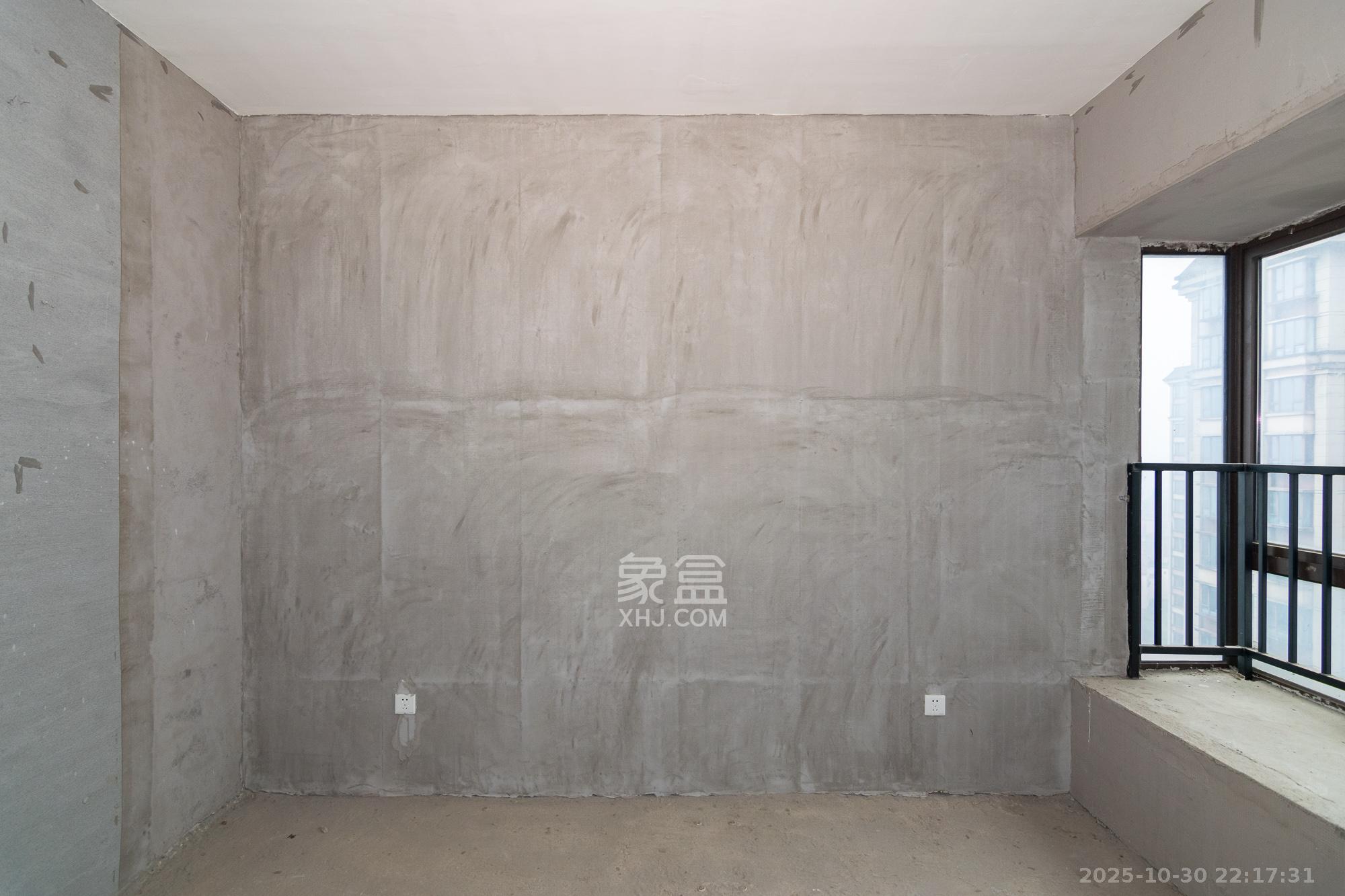 裕田奥莱小镇  3室2厅2卫    76.8万 裕田奥莱小镇  3室2厅2卫    76.8万卧室