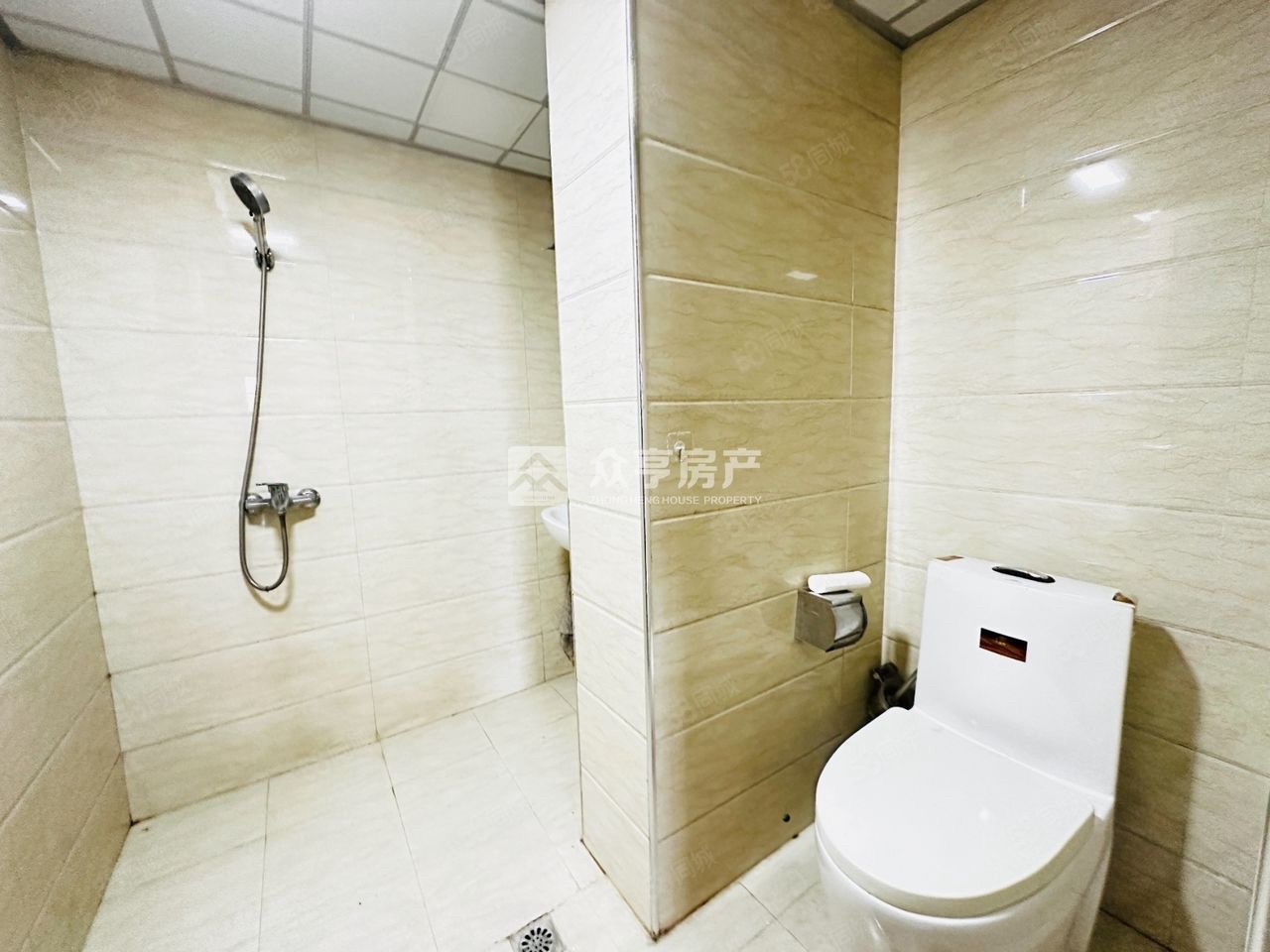 高盛澧园一二期  2室1厅1卫    1400.0元/月 高盛澧园一二期  2室1厅1卫    1400.0元/月室内图