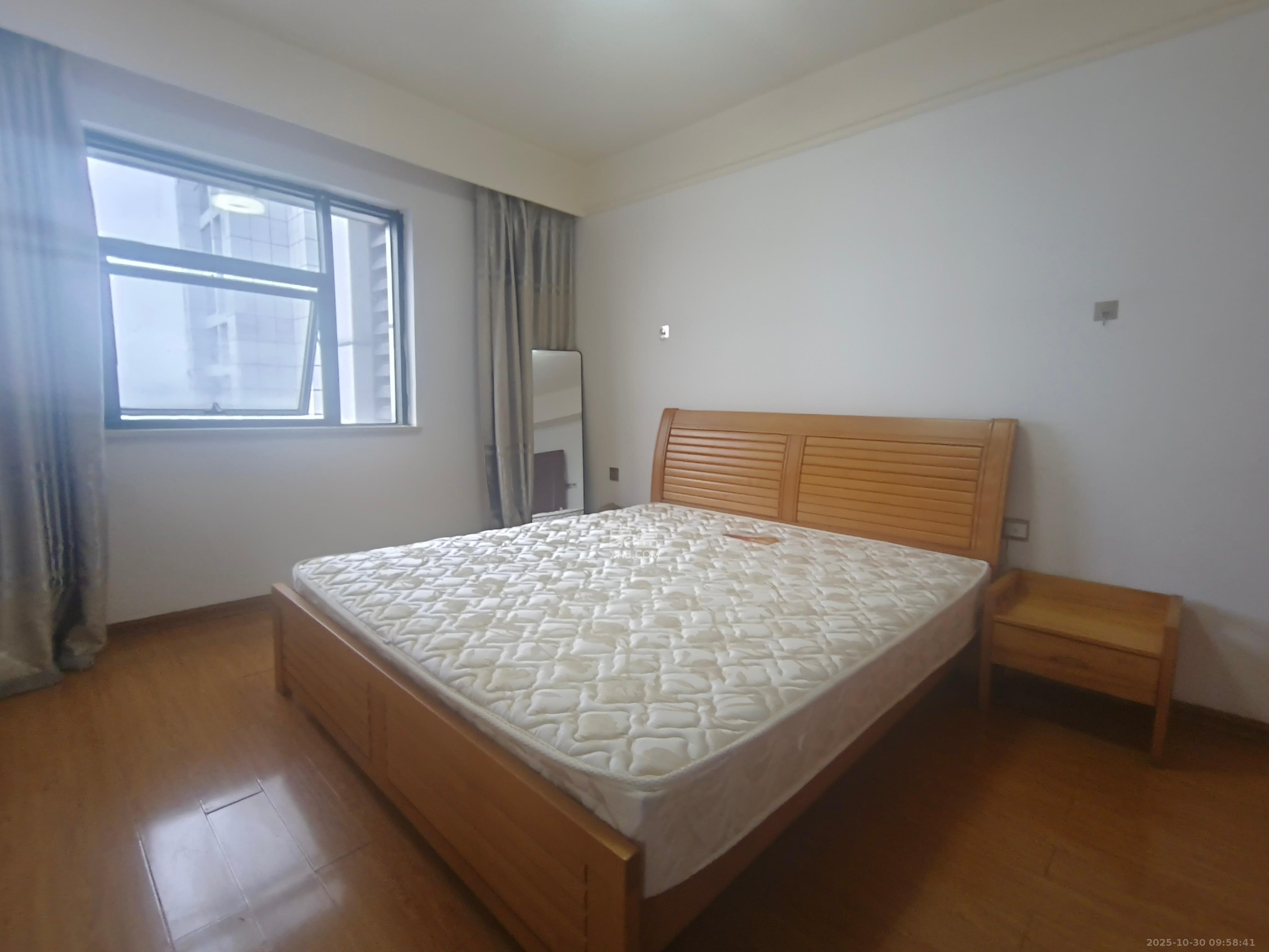 东塘瑞府 2室1厅1卫 2600.0元/月 东塘瑞府 2室1厅1卫 2600.0元/月室内图