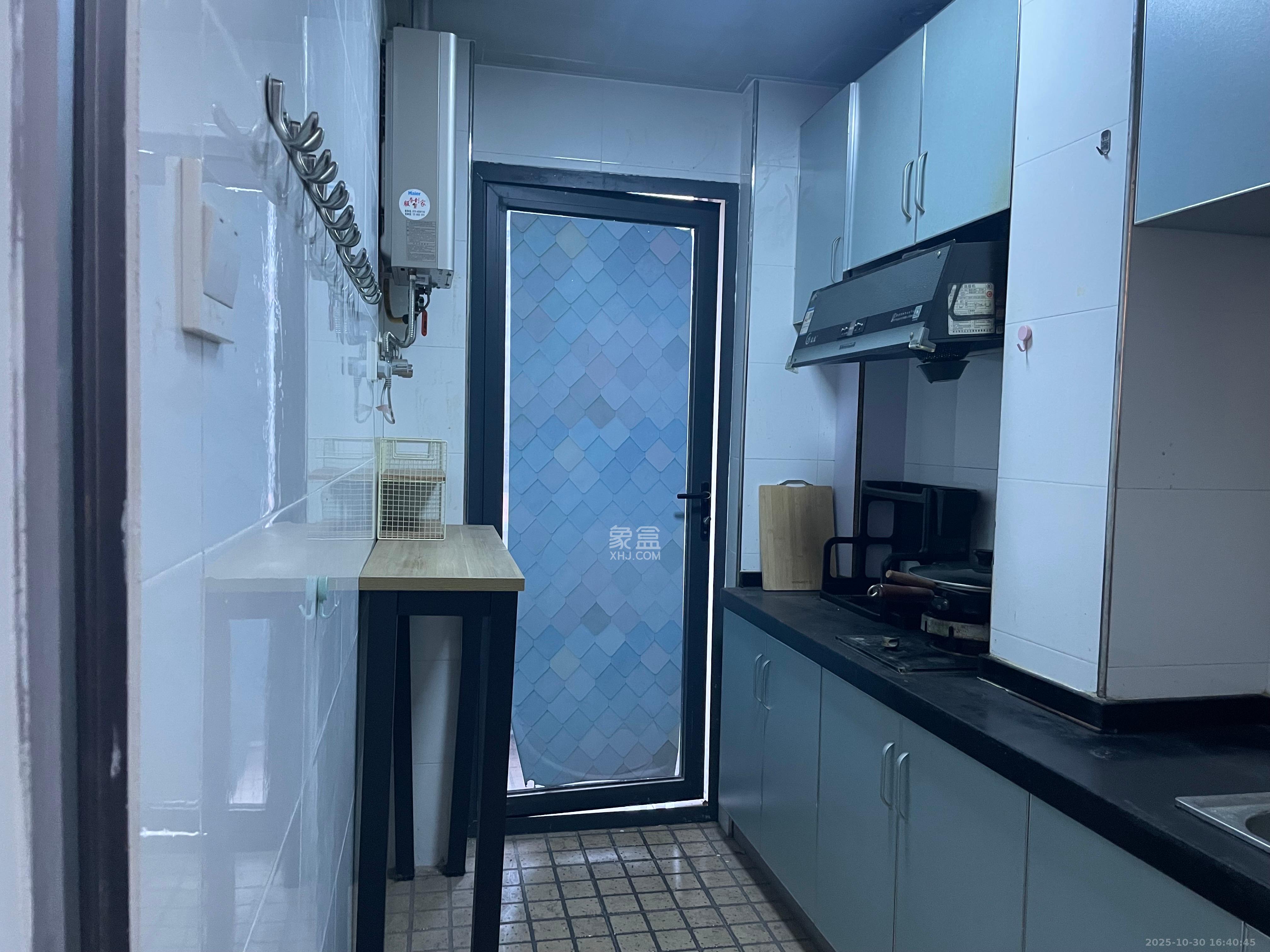 阳光锦城  1室1厅1卫    1600.0元/月室内图