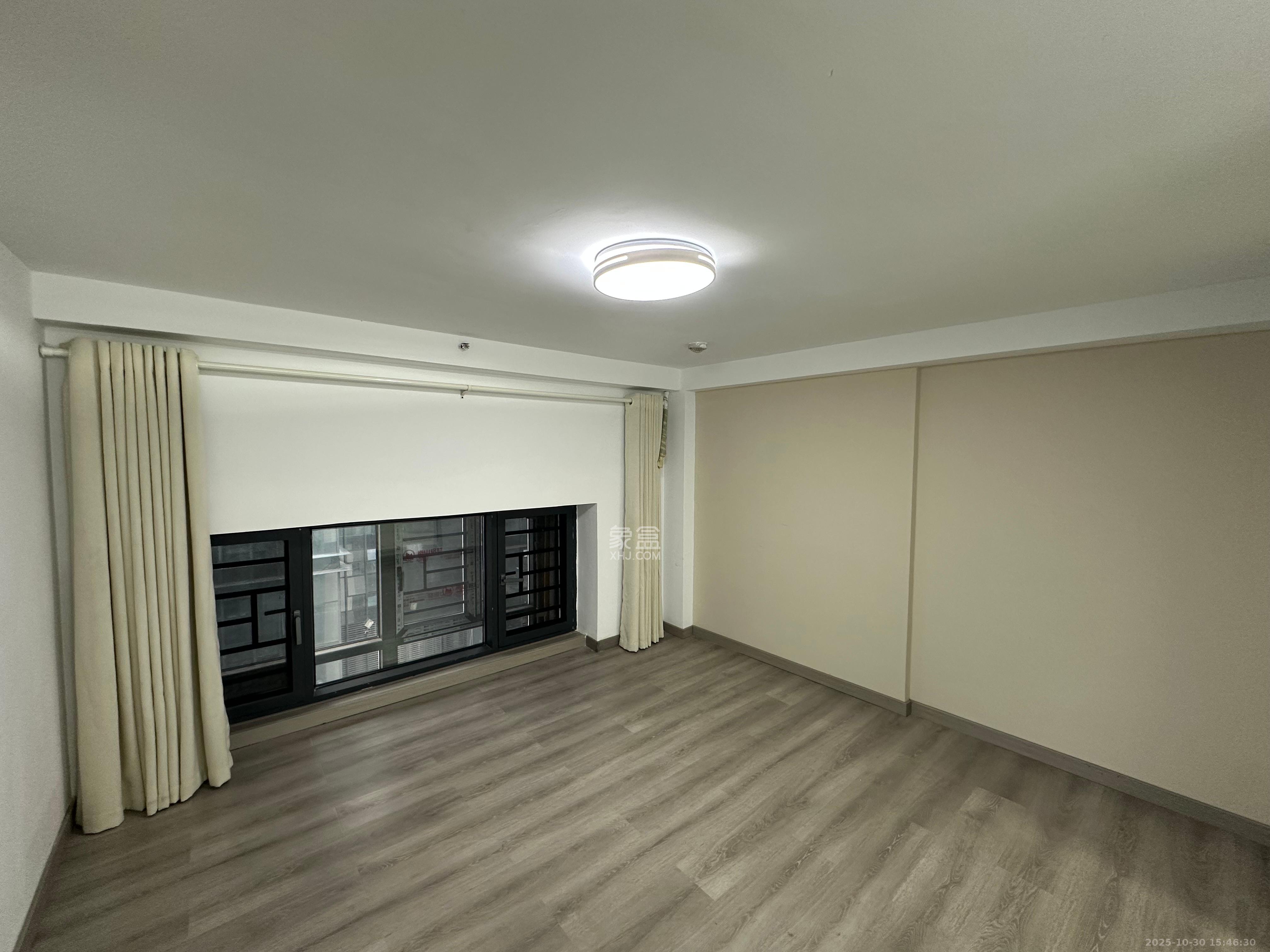 卓越中寰  3室2厅2卫    3700.0元/月 卓越中寰  3室2厅2卫    3700.0元/月室内图