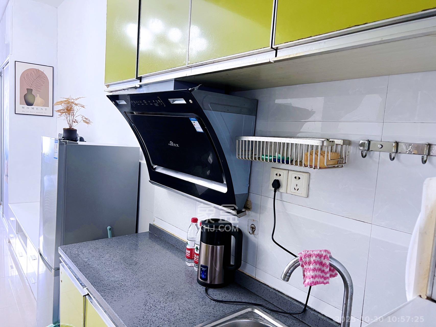 名富公寓 1室1厅1卫 1700.0元/月 名富公寓 1室1厅1卫 1700.0元/月室内图