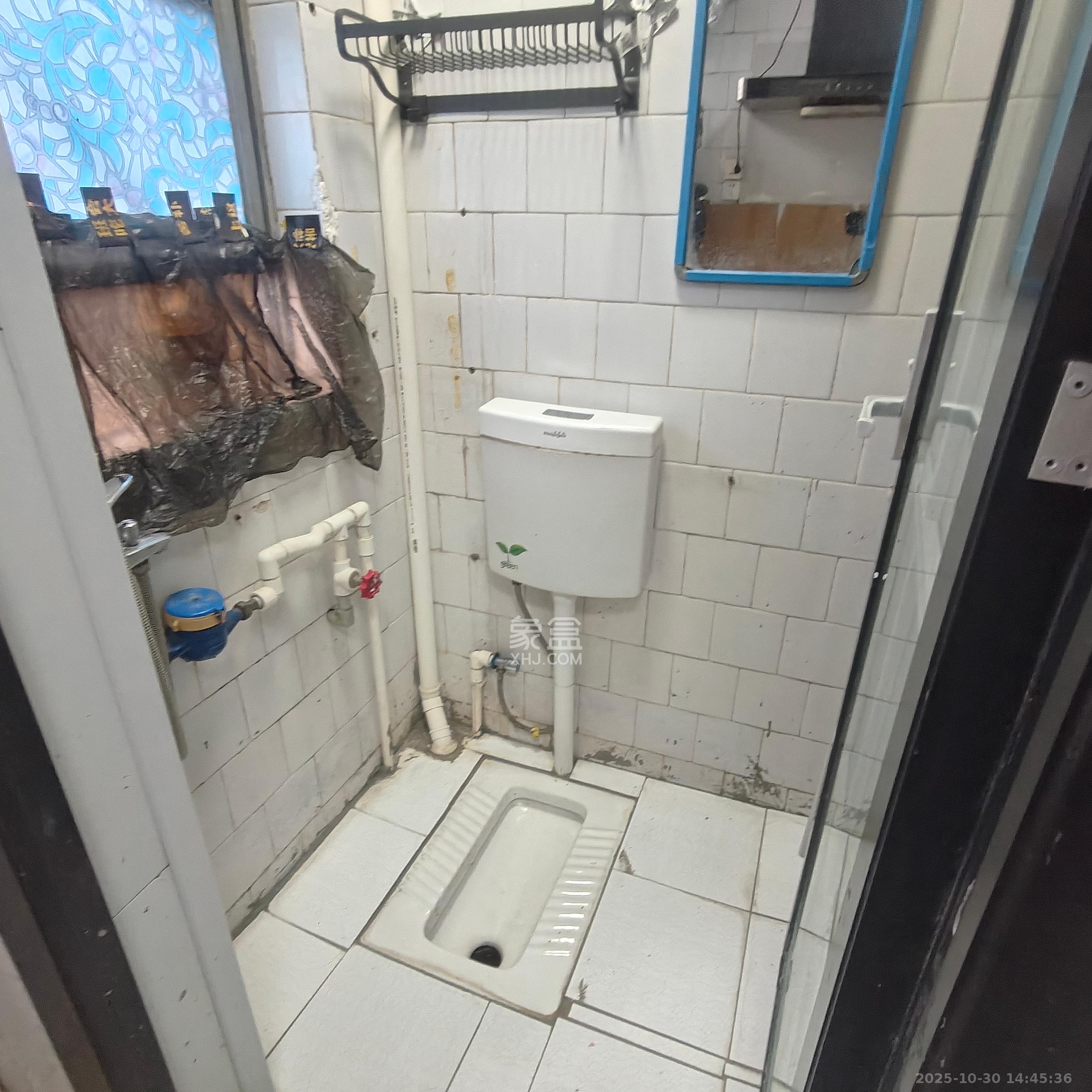 职院街LG曙光宿舍  1室0厅0卫    2000.0元/月室内图