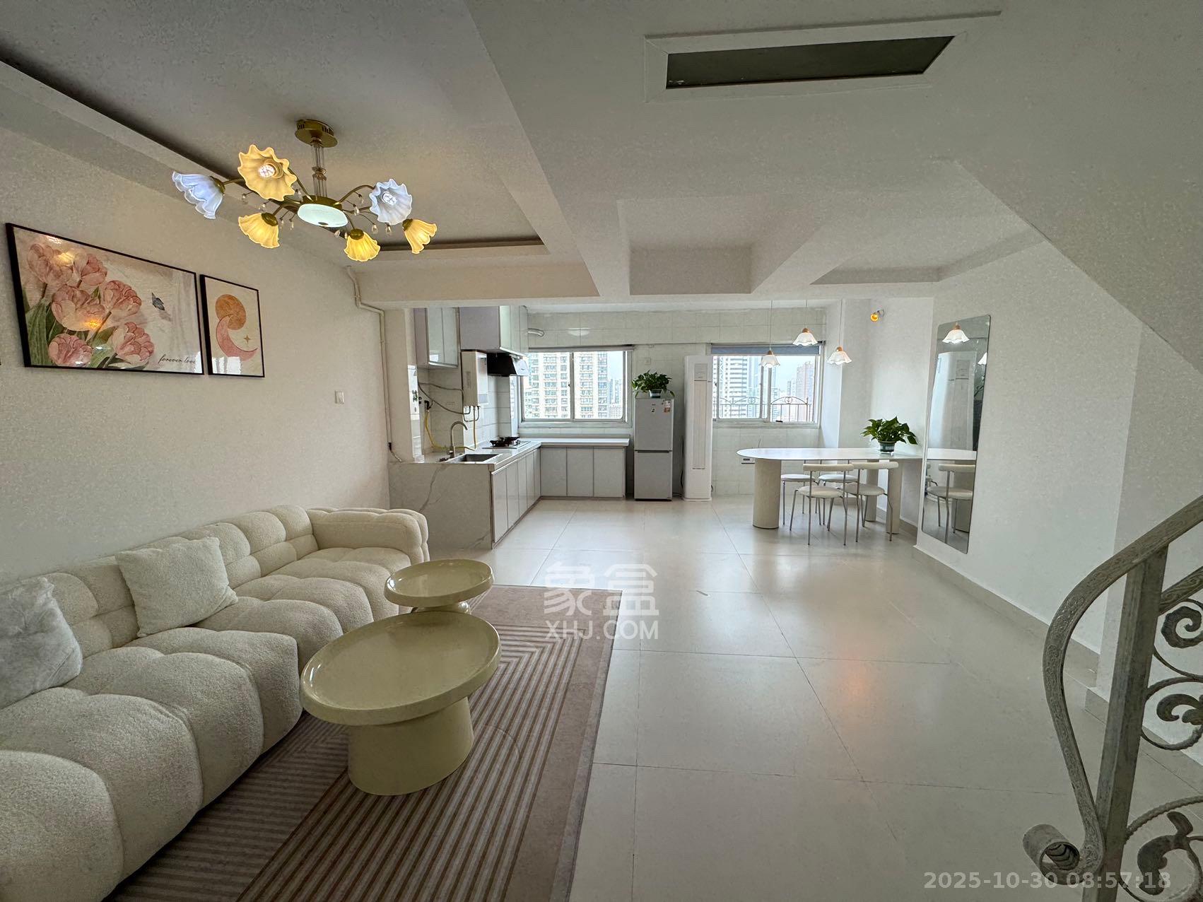 宏景名厦  2室1厅1卫    3000.0元/月室内图