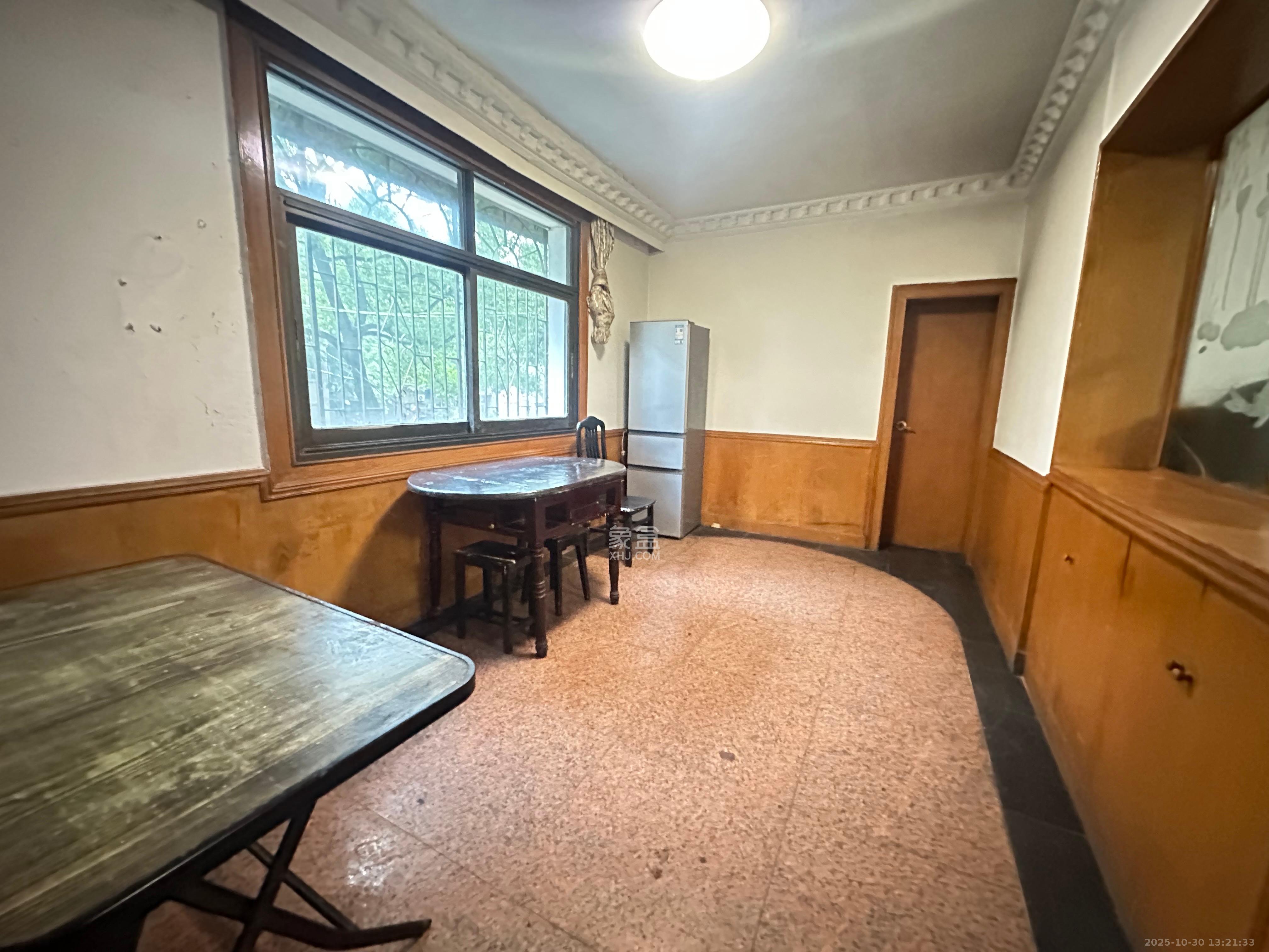 文昌阁散盘 3室2厅1卫 1800.0元/月 文昌阁散盘 3室2厅1卫 1800.0元/月室内图