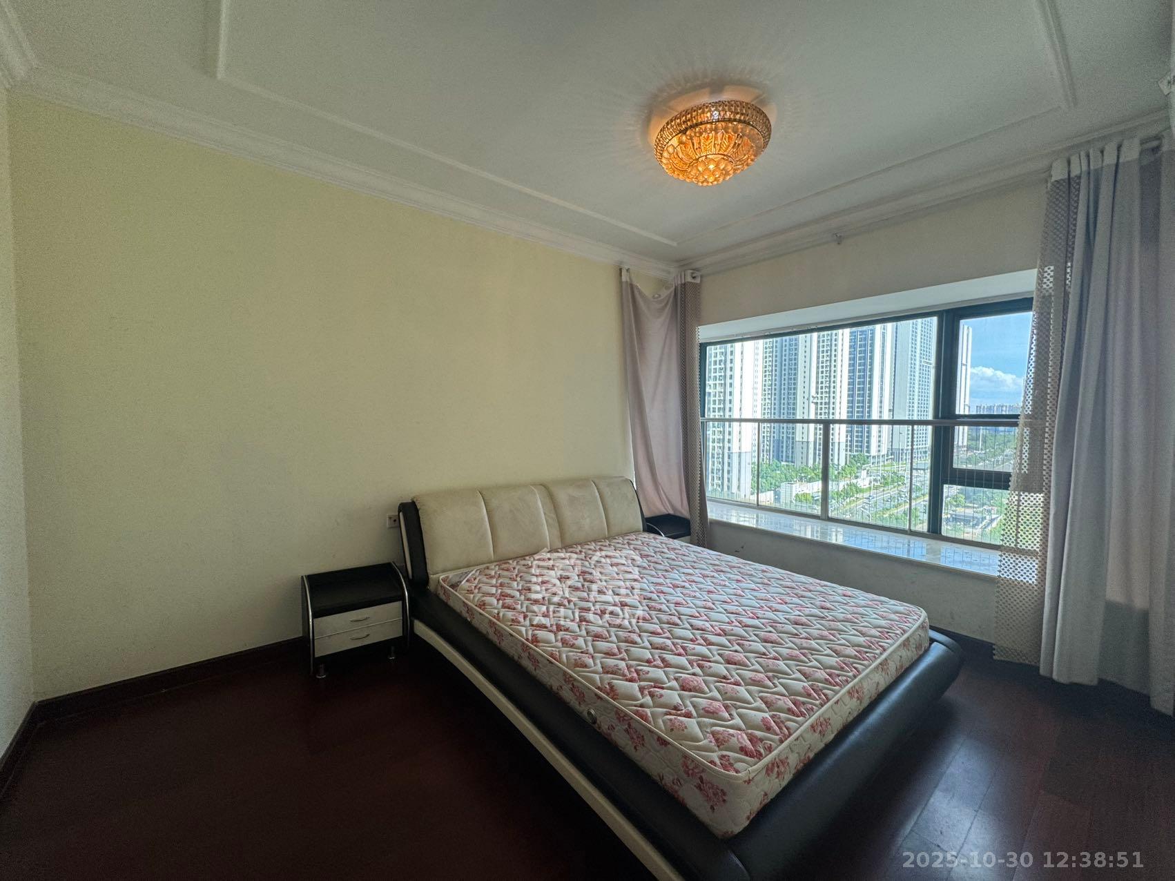 恒大绿洲  3室2厅2卫    2500.0元/月 恒大绿洲  3室2厅2卫    2500.0元/月室内图