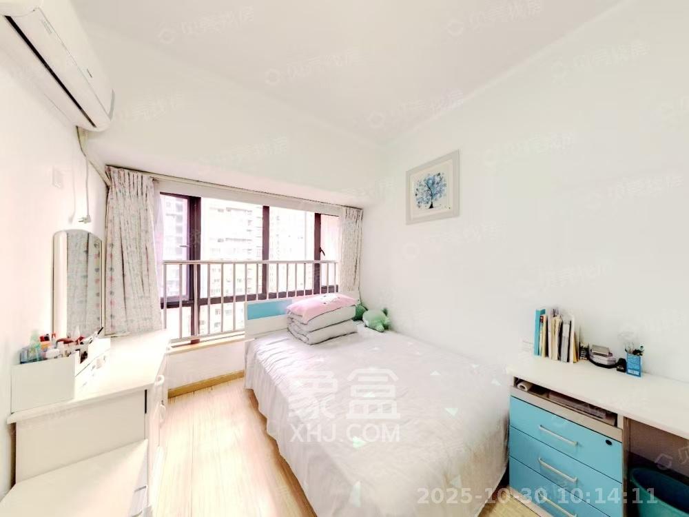 双湾国际（湘江御景花园）  3室2厅1卫    2000.0元/月室内图