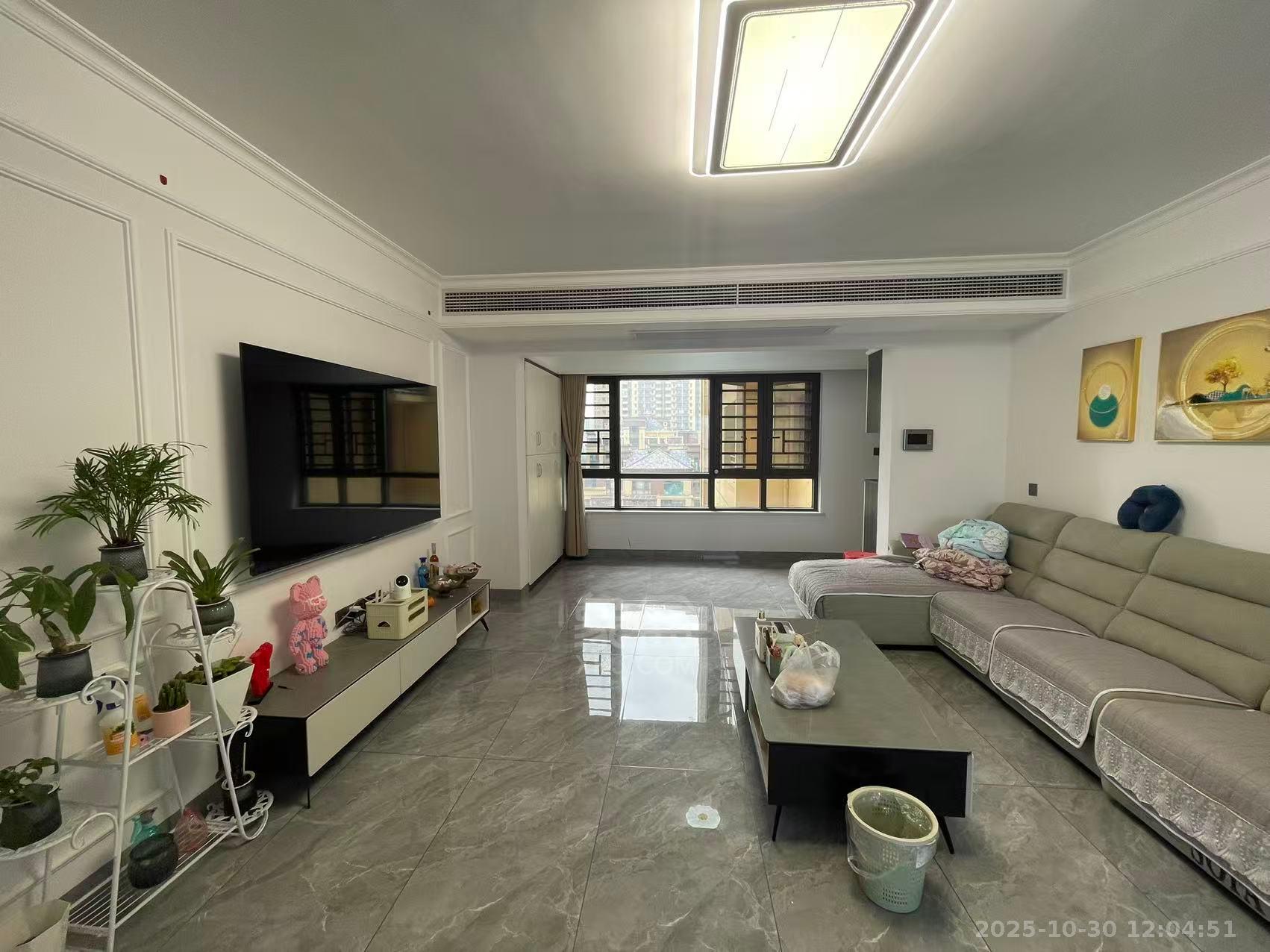 恒大华府  4室2厅2卫    2800.0元/月室内图