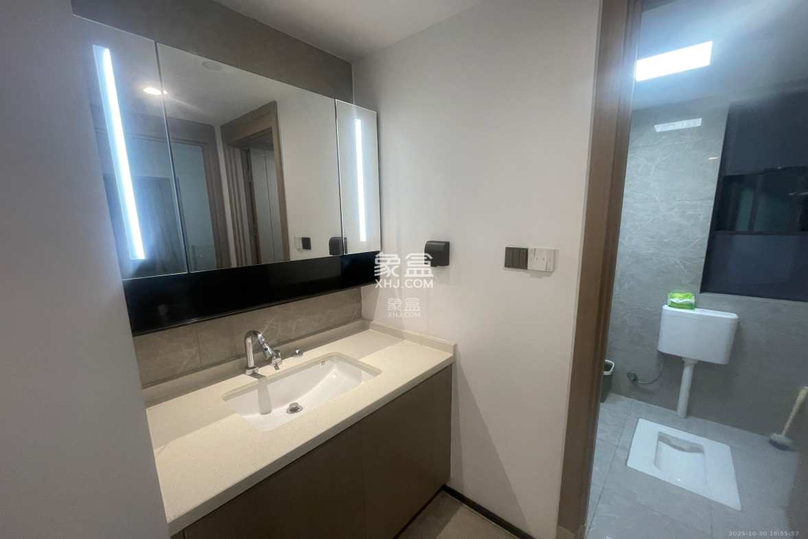 长房星城天地 3室1厅1卫 4200.0元/月 长房星城天地 3室1厅1卫 4200.0元/月室内图