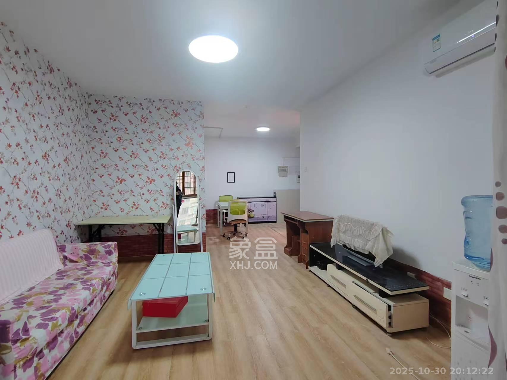 天健芙蓉盛世一期  2室1厅1卫    2400.0元/月室内图