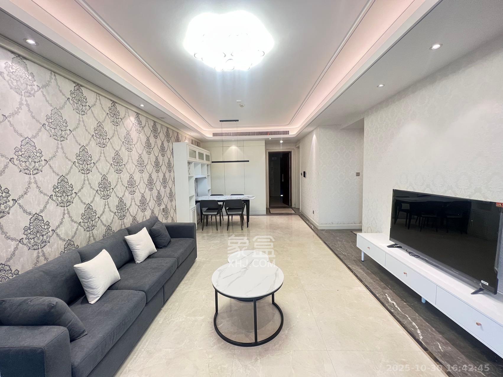 梅溪湖金茂府（金茂广场）（金茂览秀城）  3室2厅2卫    4200.0元/月