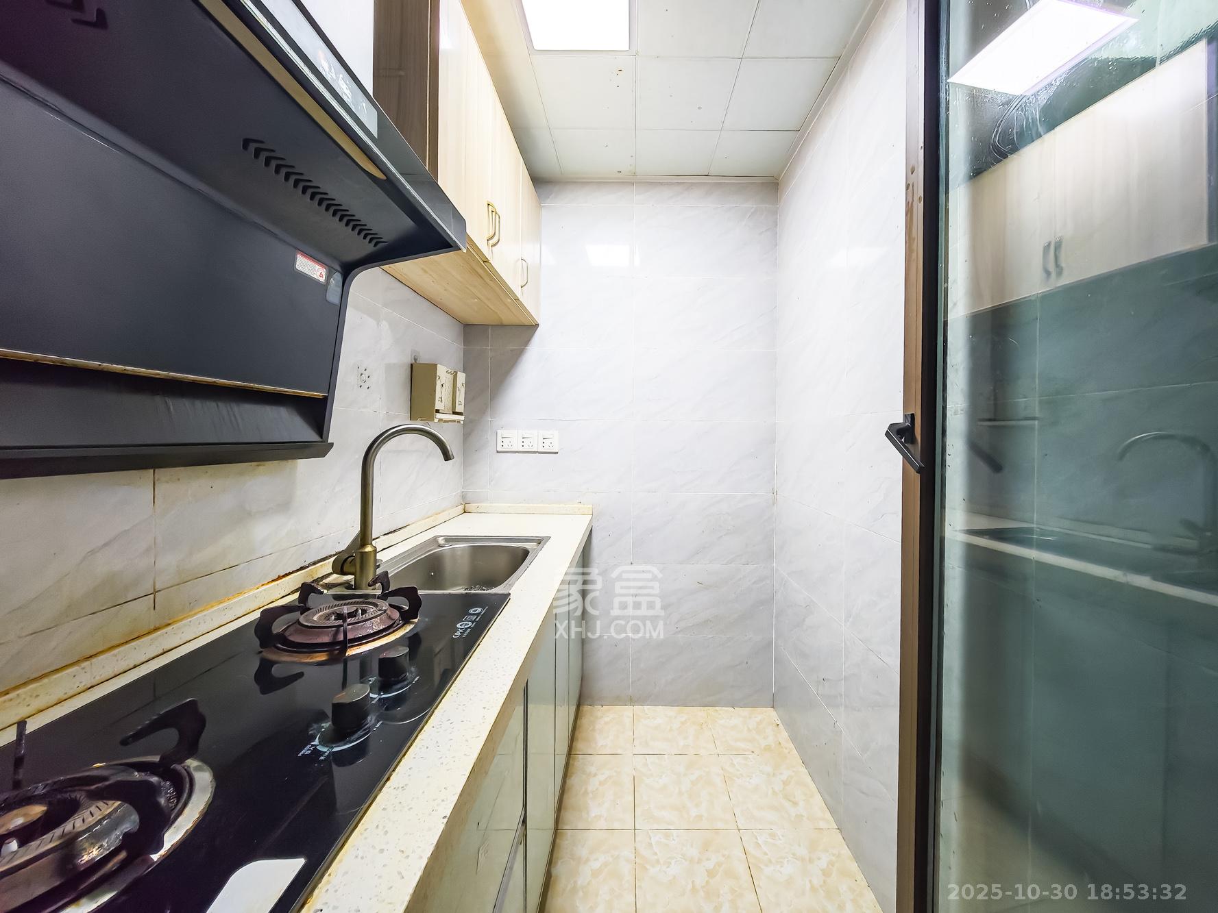 福晟钱隆国际（晟冉景苑）  1室1厅1卫    26.0万厨房