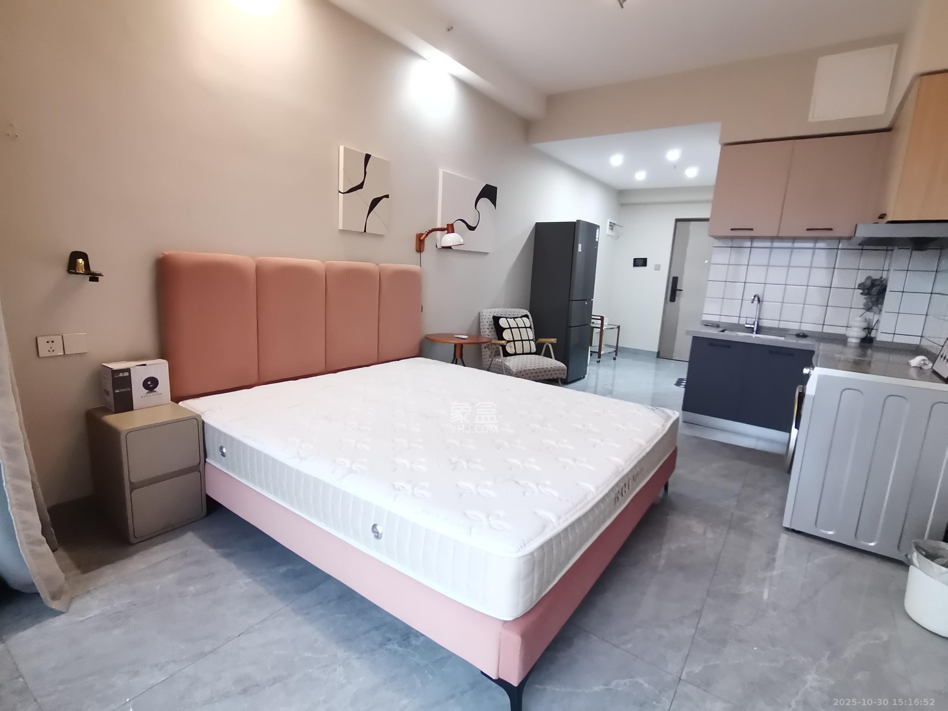 力高凤凰新天 1室1厅1卫 1700.0元/月 力高凤凰新天 1室1厅1卫 1700.0元/月室内图