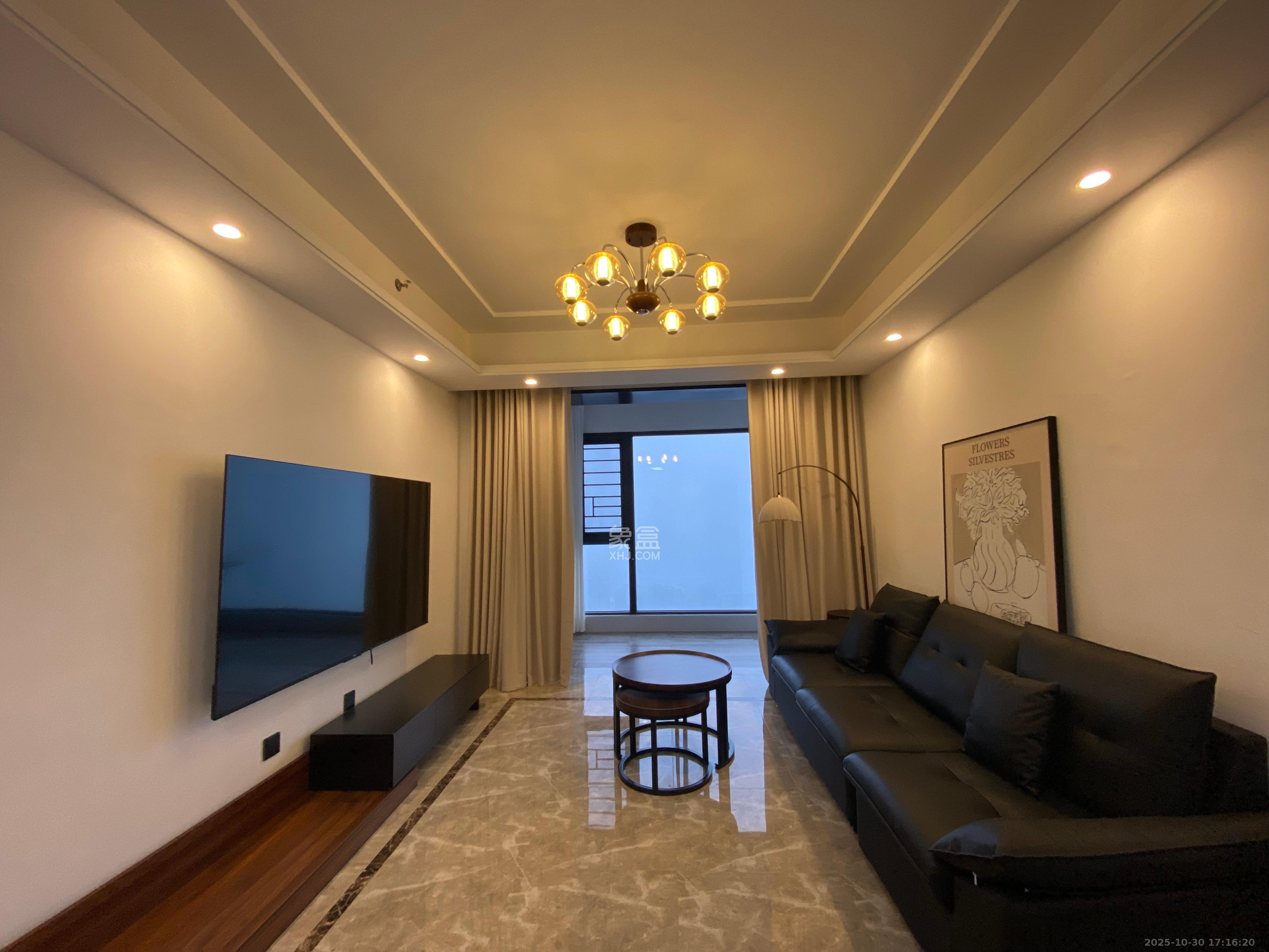 绿地V岛  3室2厅2卫    4200.0元/月 绿地V岛  3室2厅2卫    4200.0元/月室内图