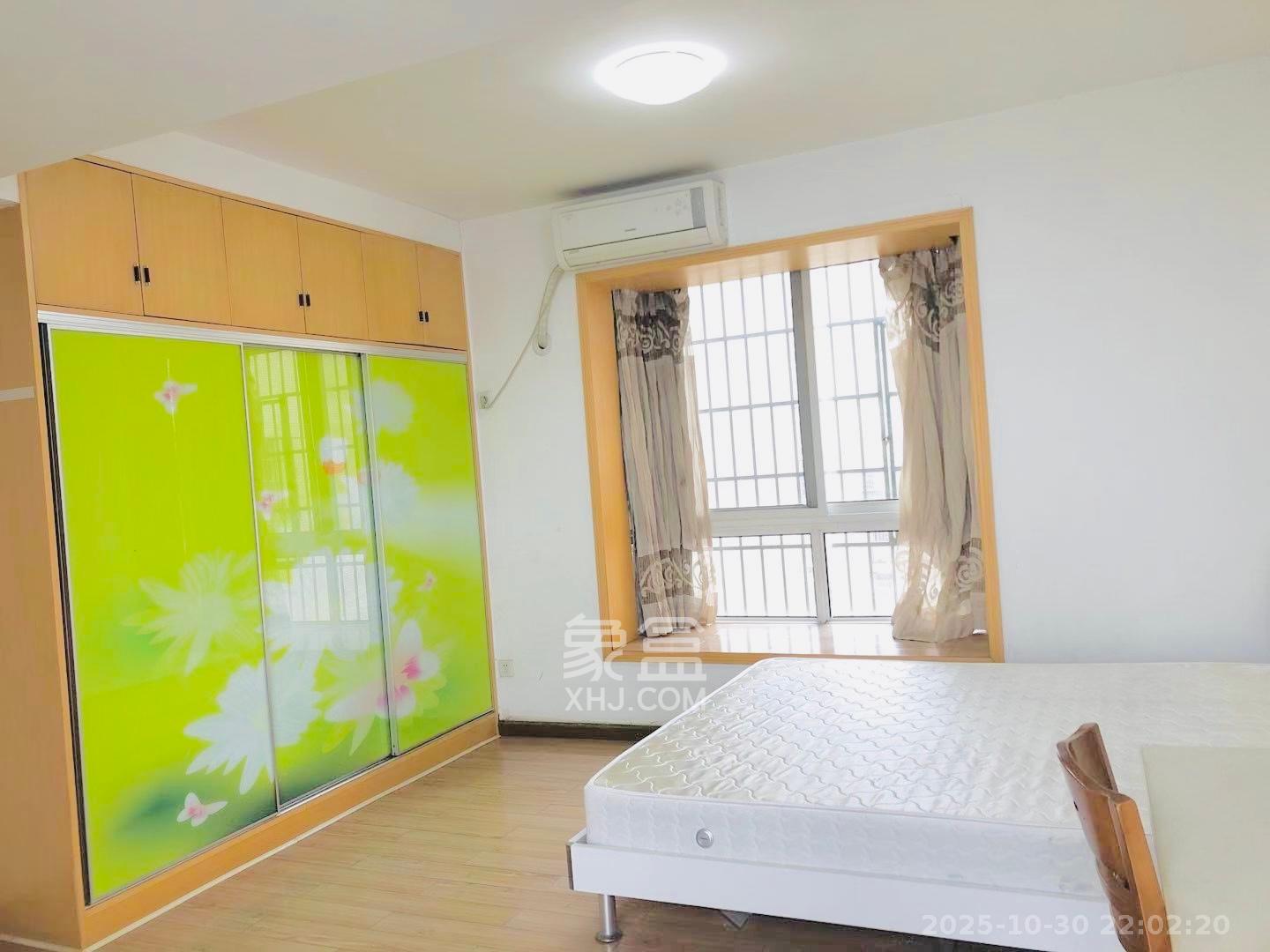 金碧文华  3室1厅1卫    2200.0元/月 金碧文华  3室1厅1卫    2200.0元/月室内图