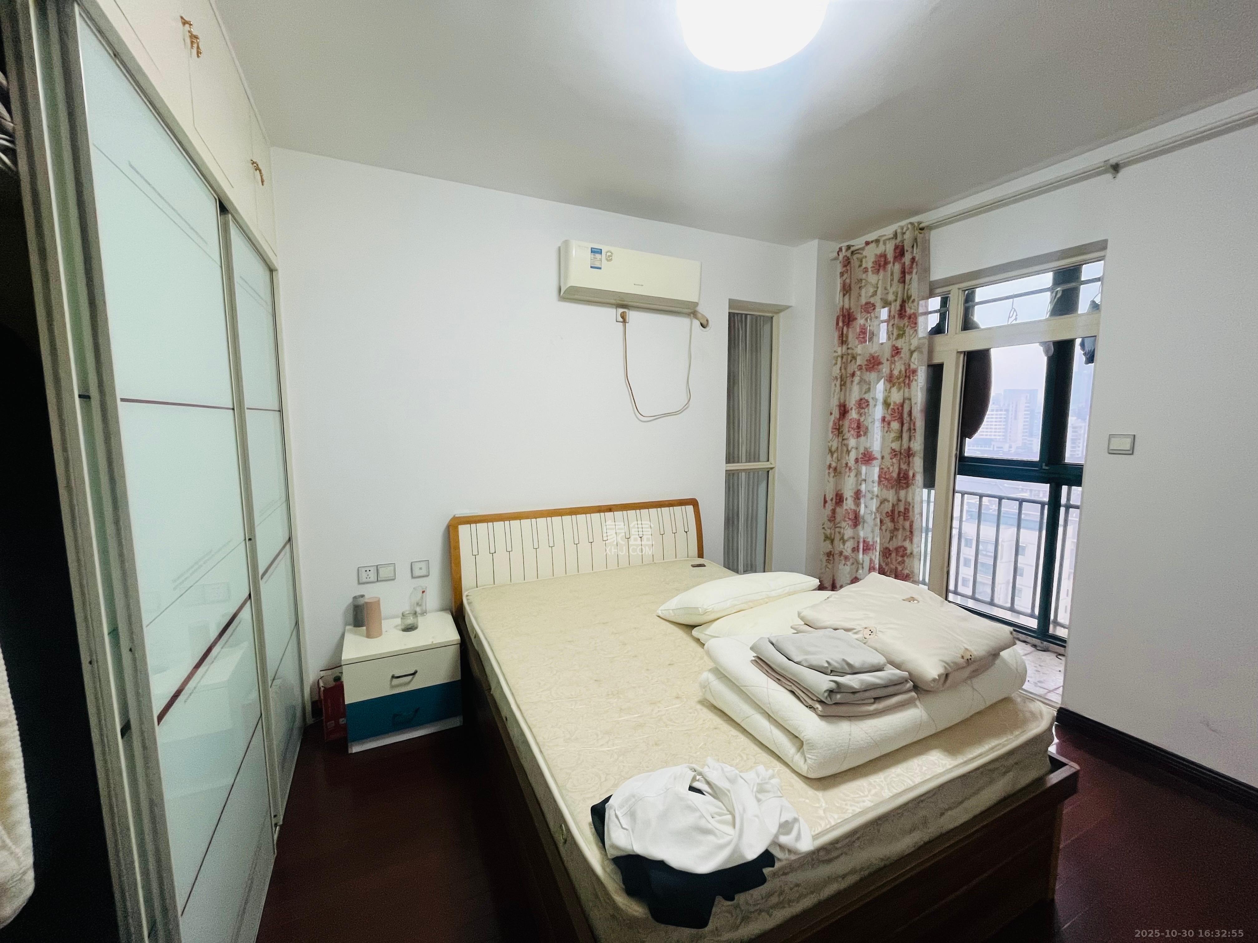 浏阳河畔家园 3室2厅2卫 2600.0元/月 浏阳河畔家园 3室2厅2卫 2600.0元/月室内图