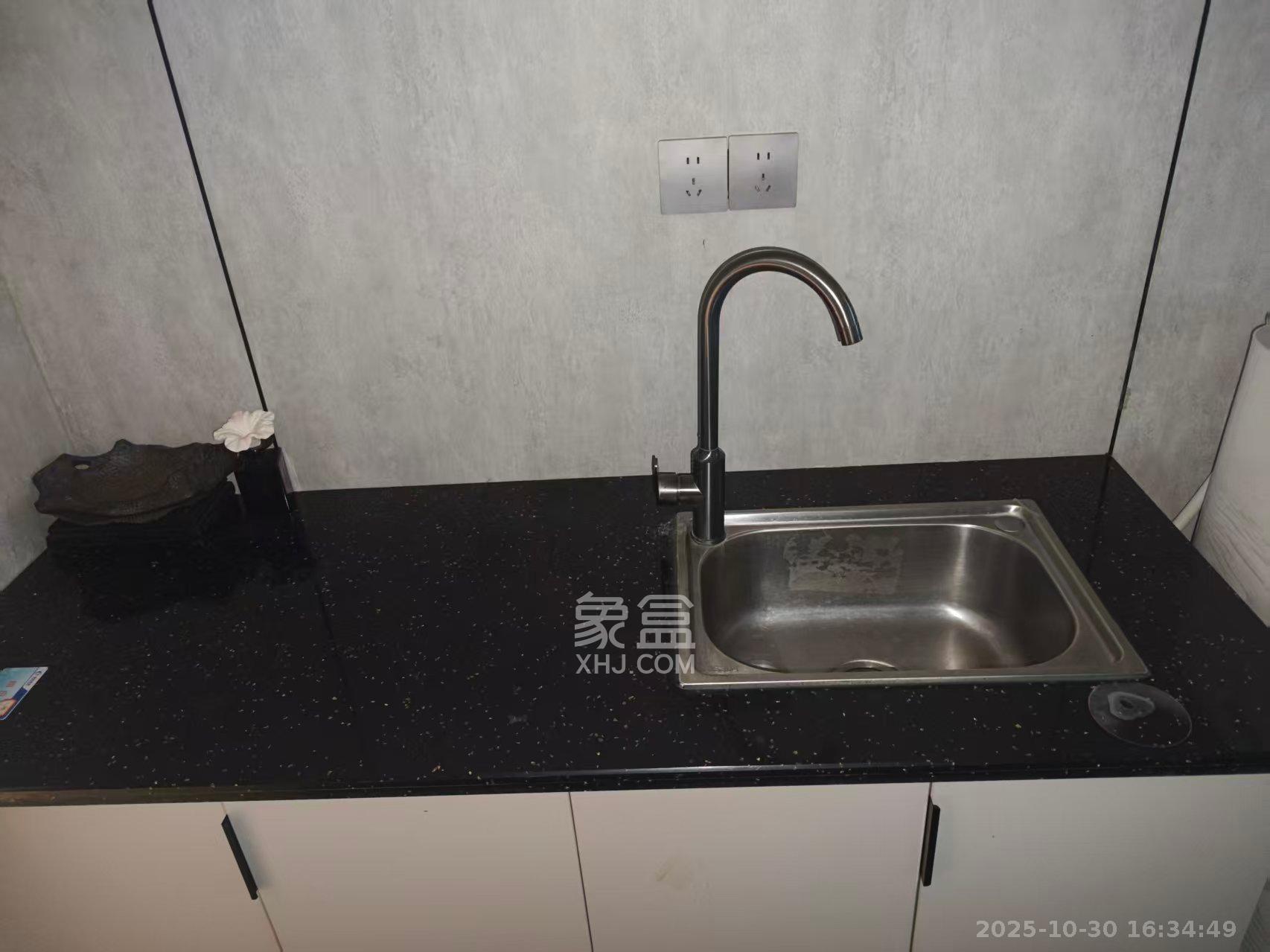 时代MOMA云PARK  1室1厅1卫    2000.0元/月 时代MOMA云PARK  1室1厅1卫    2000.0元/月室内图