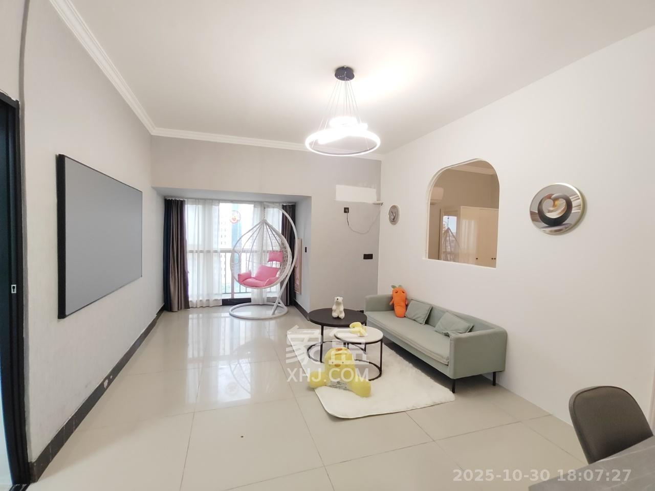 汇富中心  1室1厅1卫    2200.0元/月 汇富中心  1室1厅1卫    2200.0元/月室内图